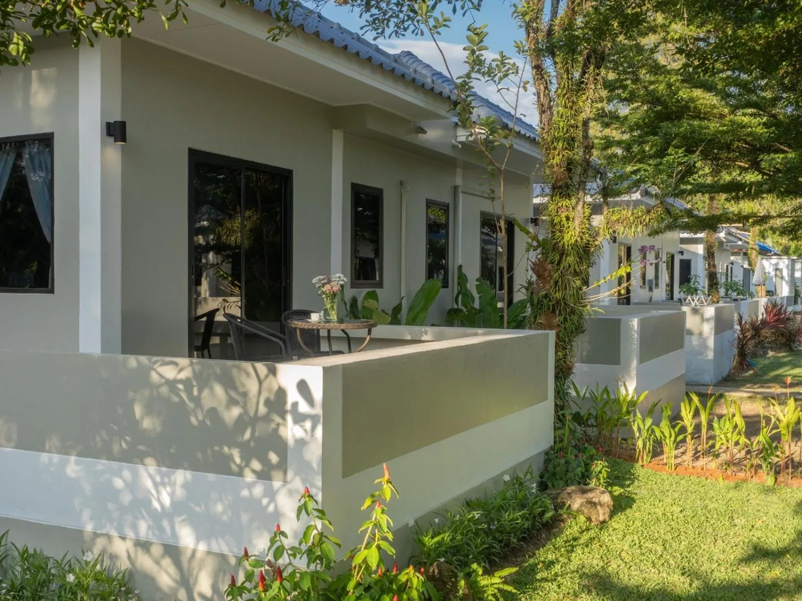 Garden in Isara Nai Yang resort
