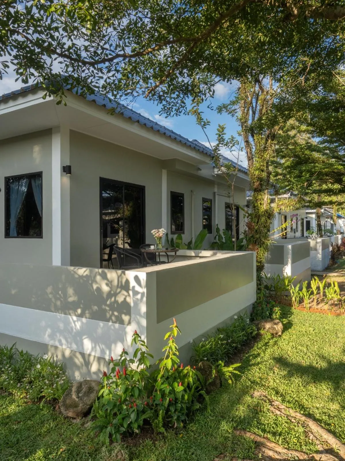 Garden in Isara Nai Yang resort