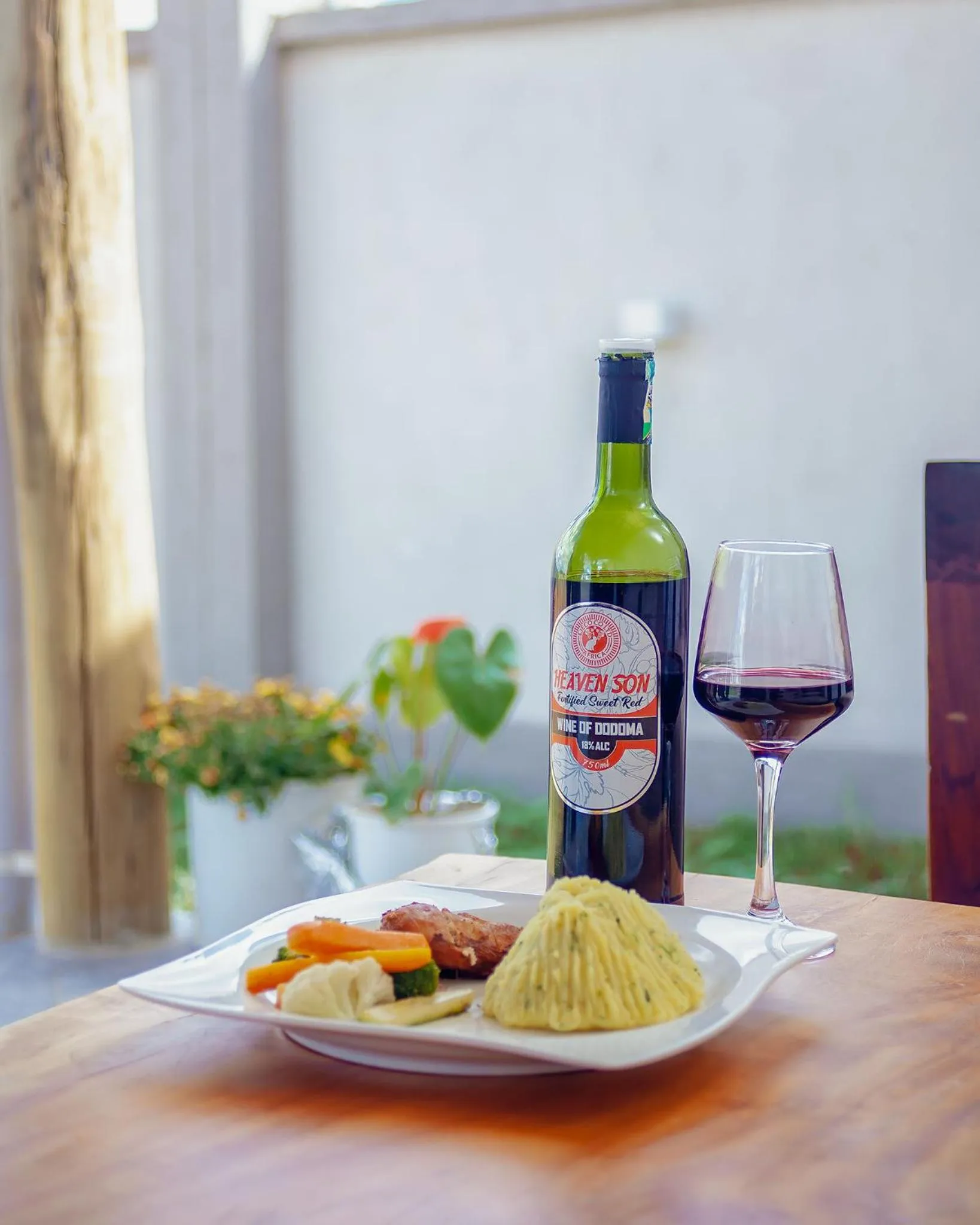 Restaurant/places to eat in Teranga Lodge and Restaurant