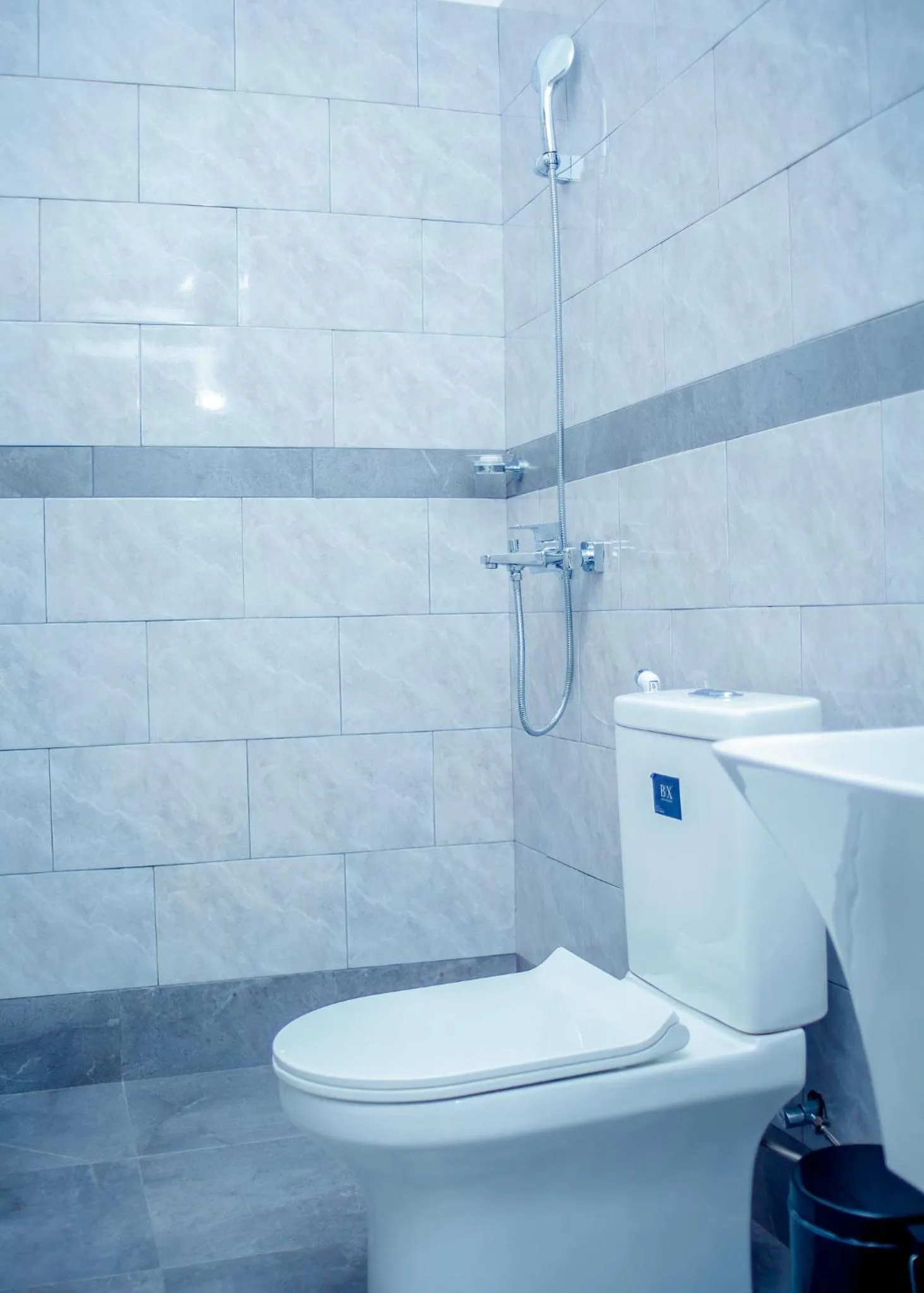 Shower in Teranga Lodge and Restaurant