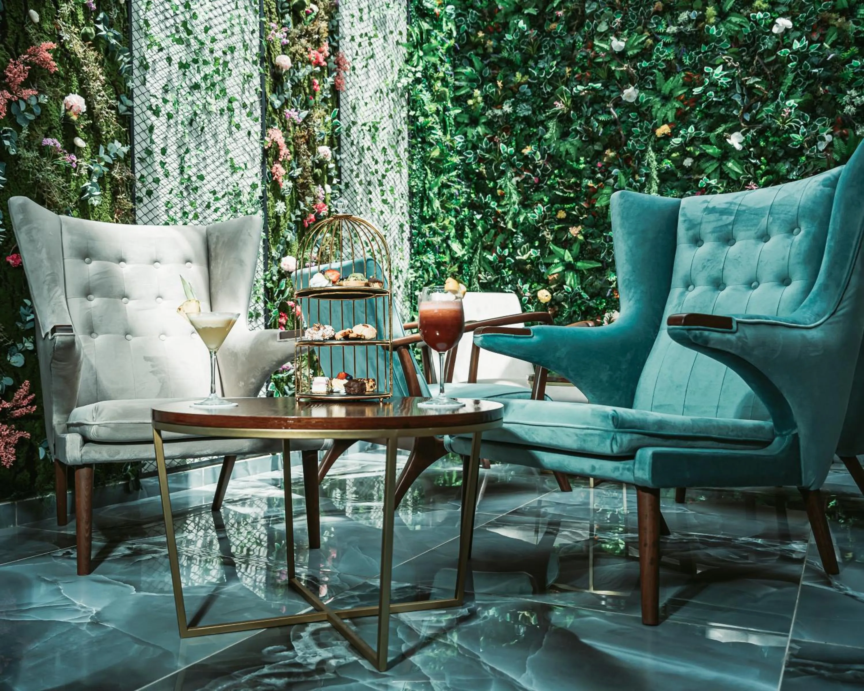 Seating area in City Hotel by Waves