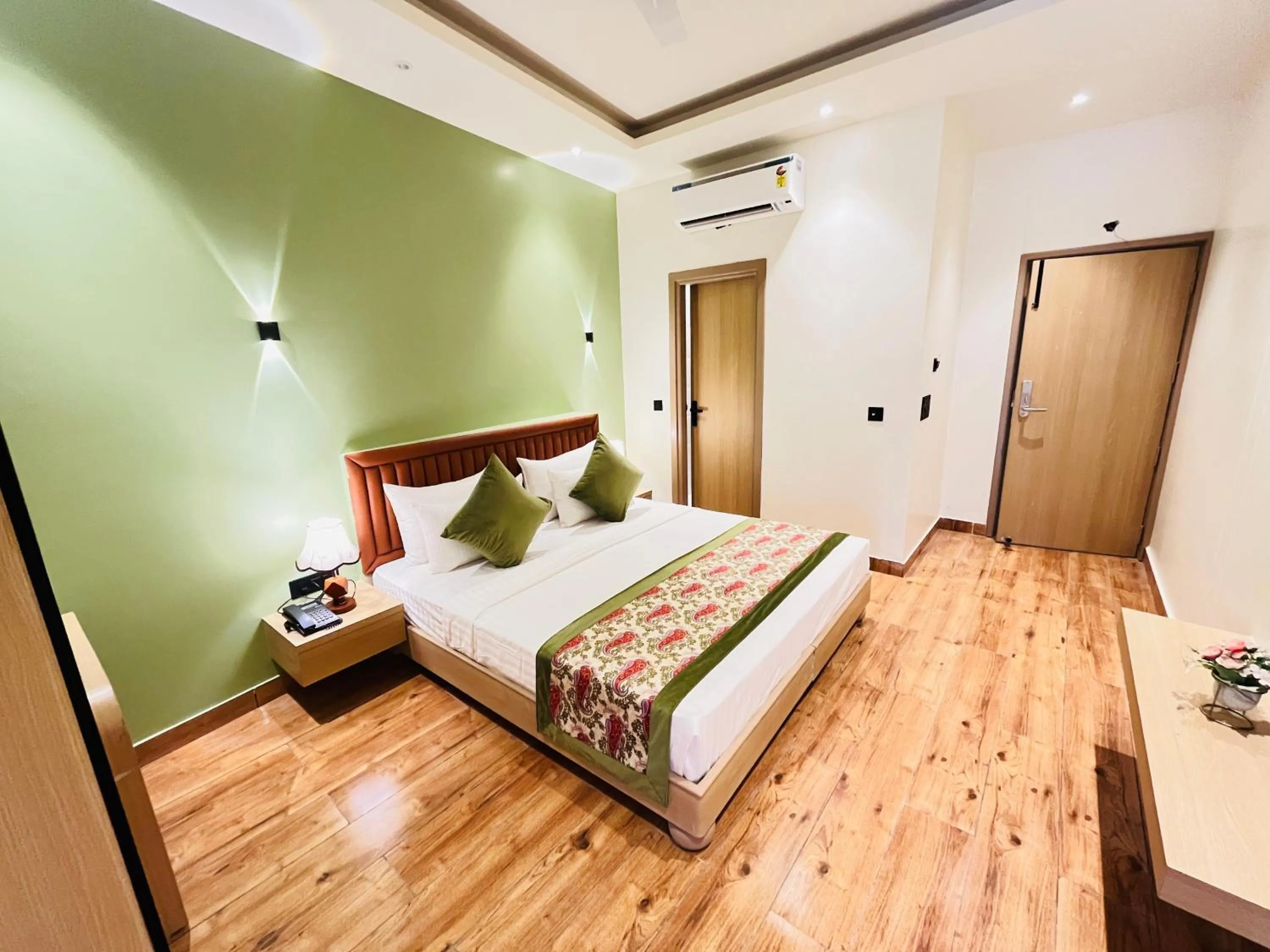 Bed in Hotel IP Swarn near Anand Vihar Vaishali Ghaziabad
