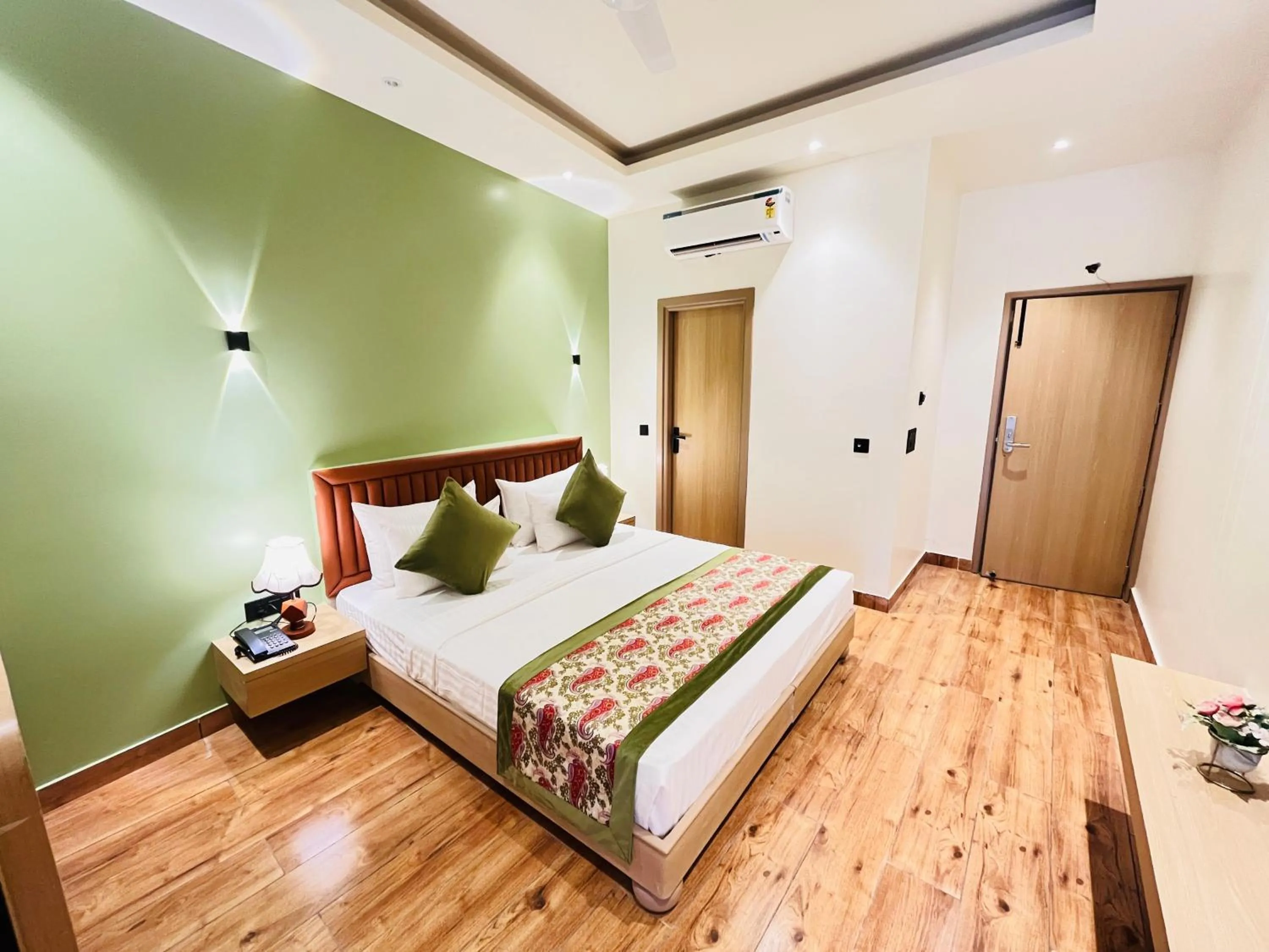 Bed in Hotel IP Swarn near Anand Vihar Vaishali Ghaziabad