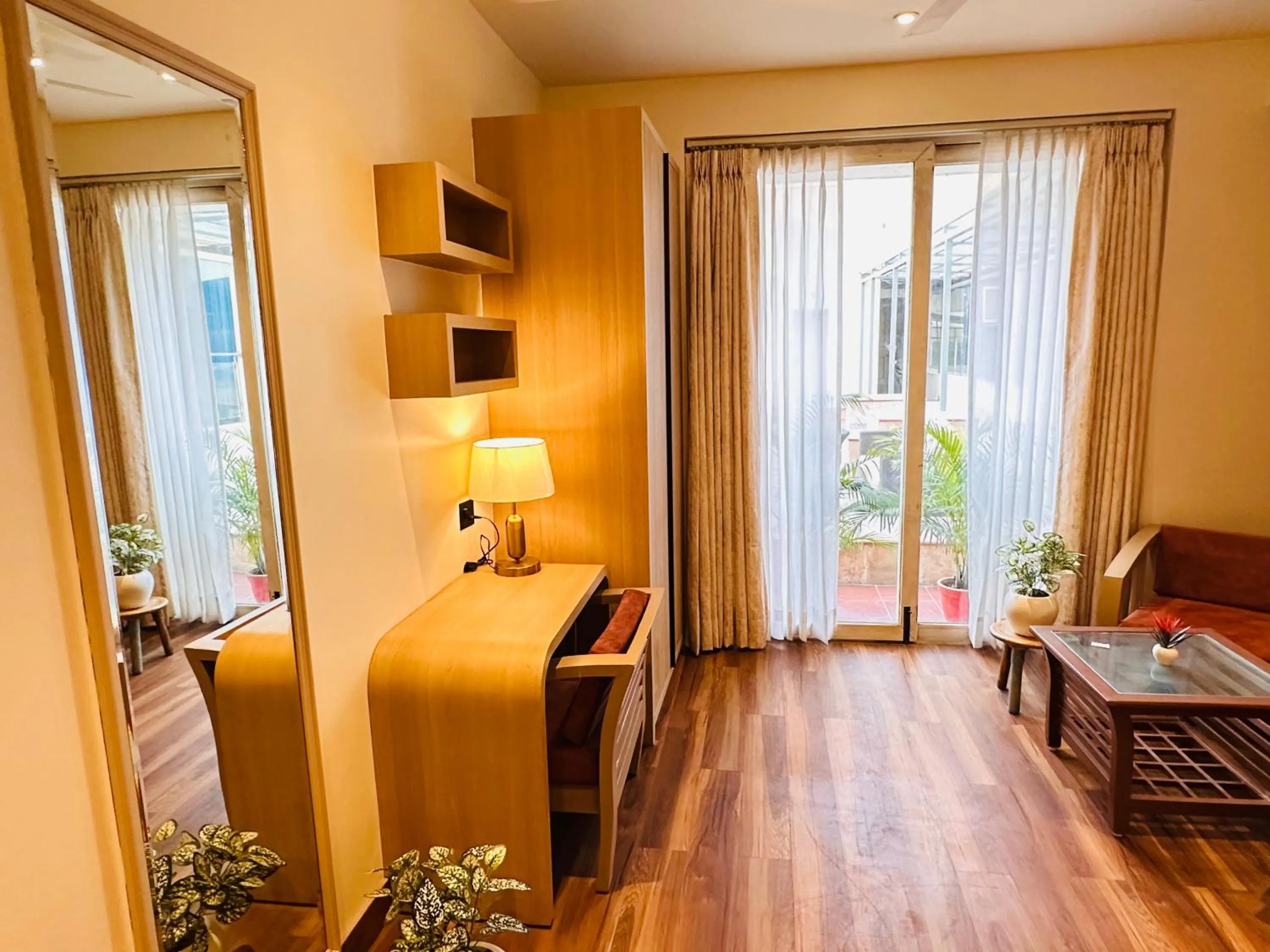 TV and multimedia, Bed in Hotel IP Swarn near Anand Vihar Vaishali Ghaziabad