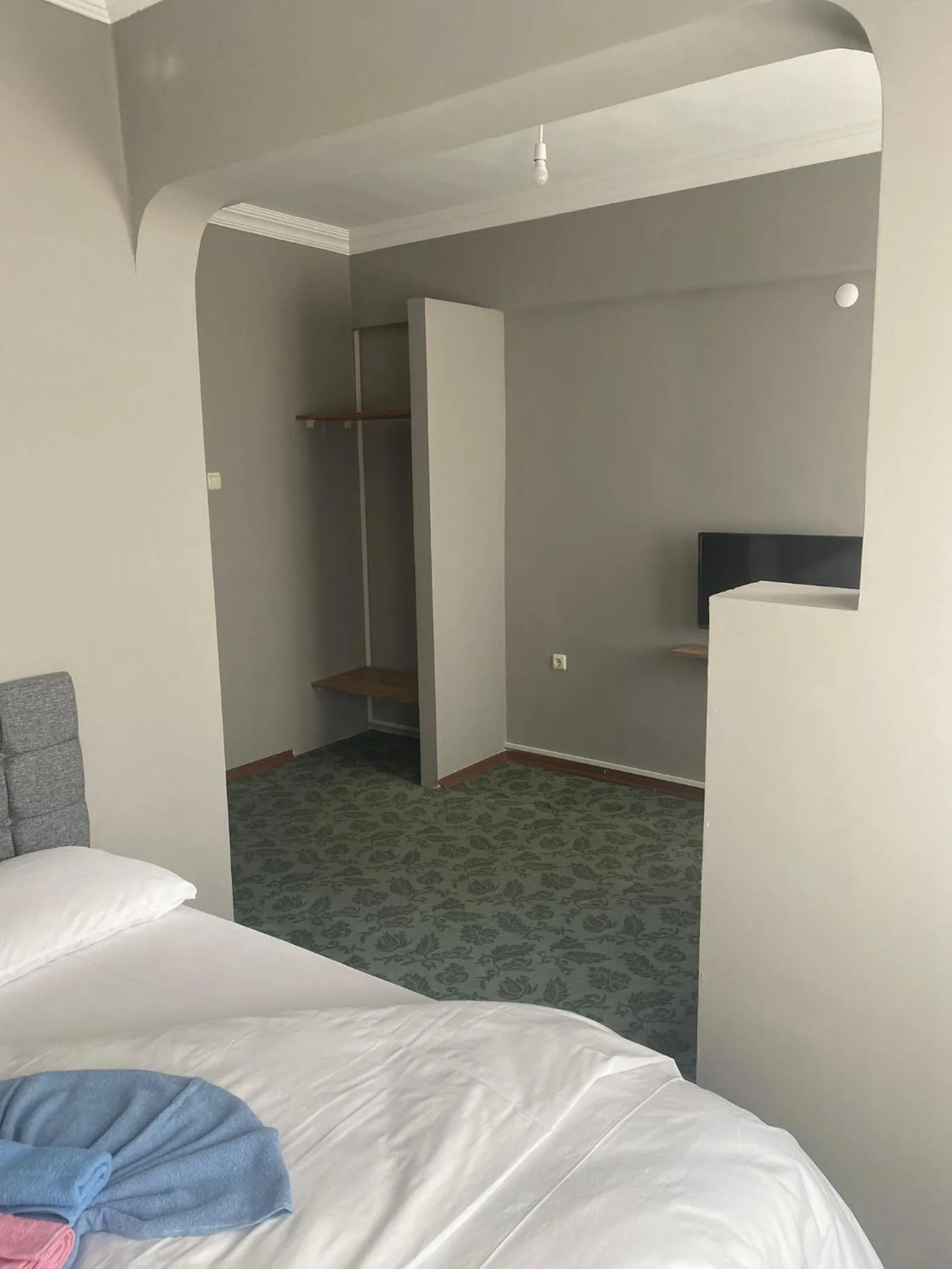 Photo of the whole room, Bed in Samsun Otel Vidinli