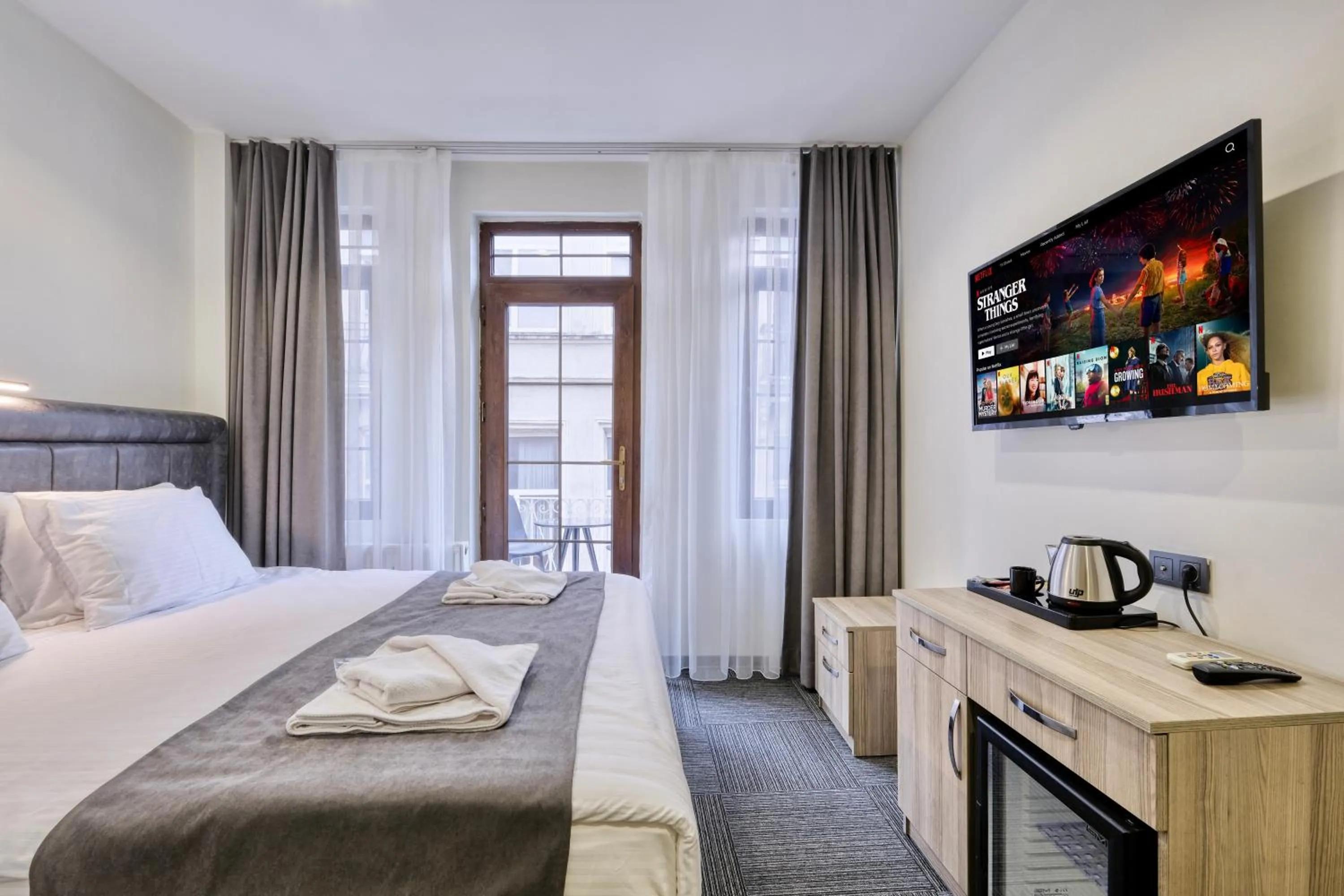 Photo of the whole room in Hub Inn Pera