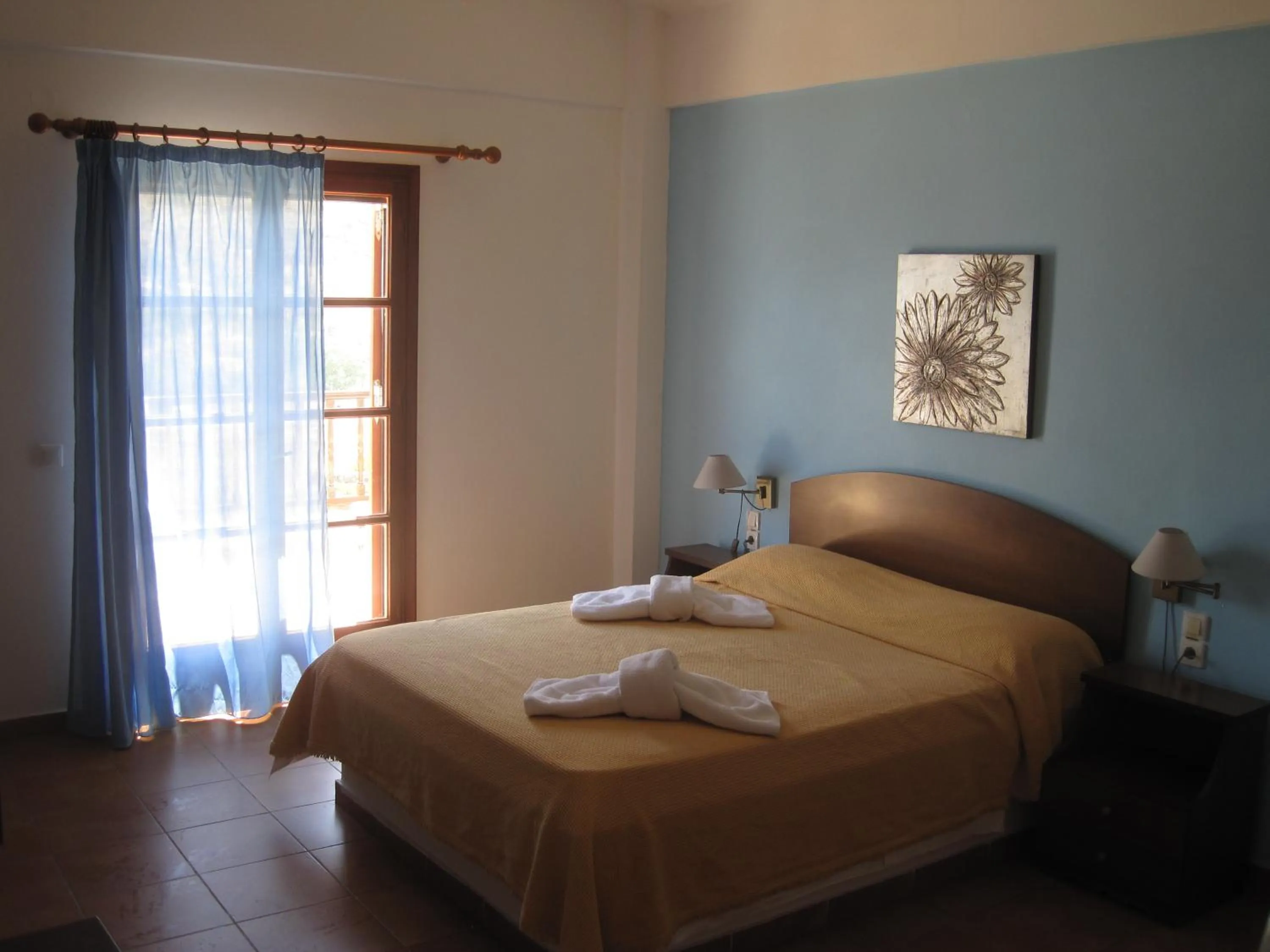 Bed in Ikaria Utopia - Cusco Studios