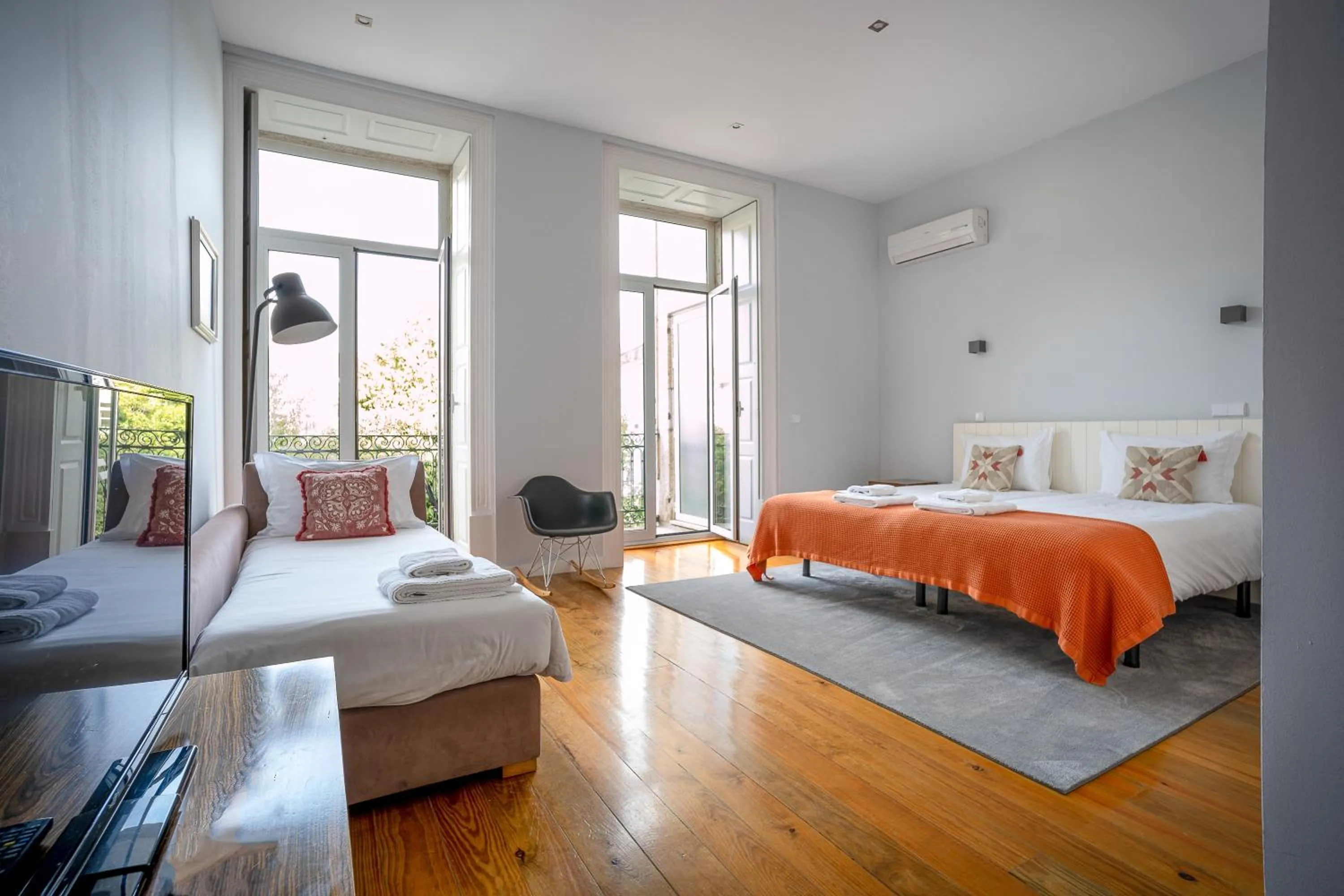 Bed in Oporto Trendy Apartments