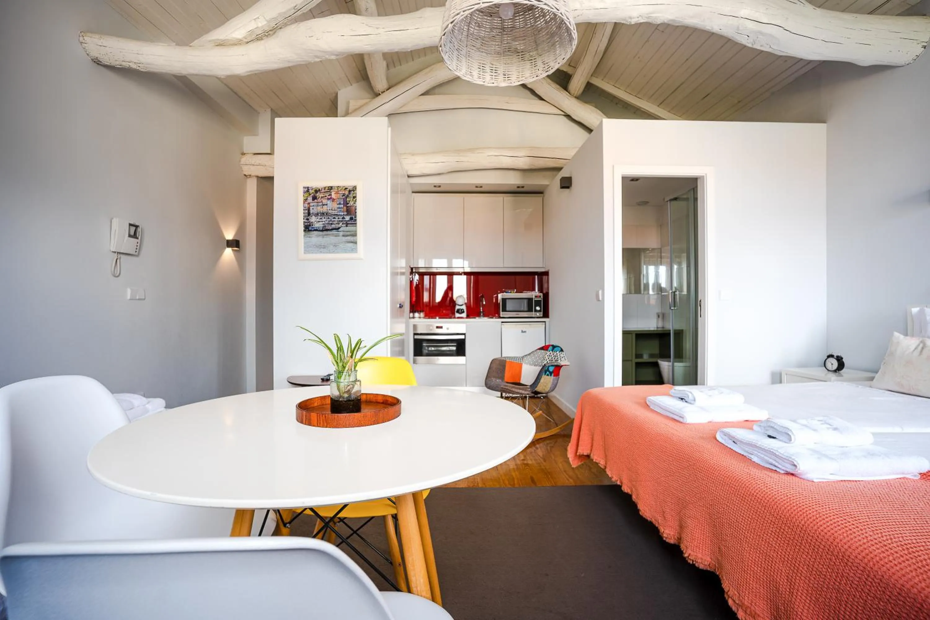 Bed in Oporto Trendy Apartments