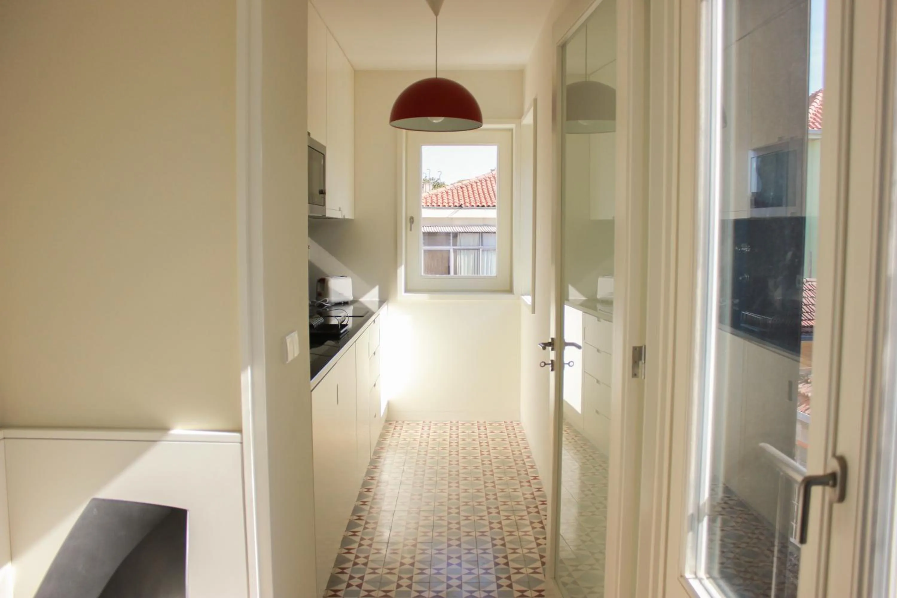 Kitchen or kitchenette in Oporto Trendy Apartments