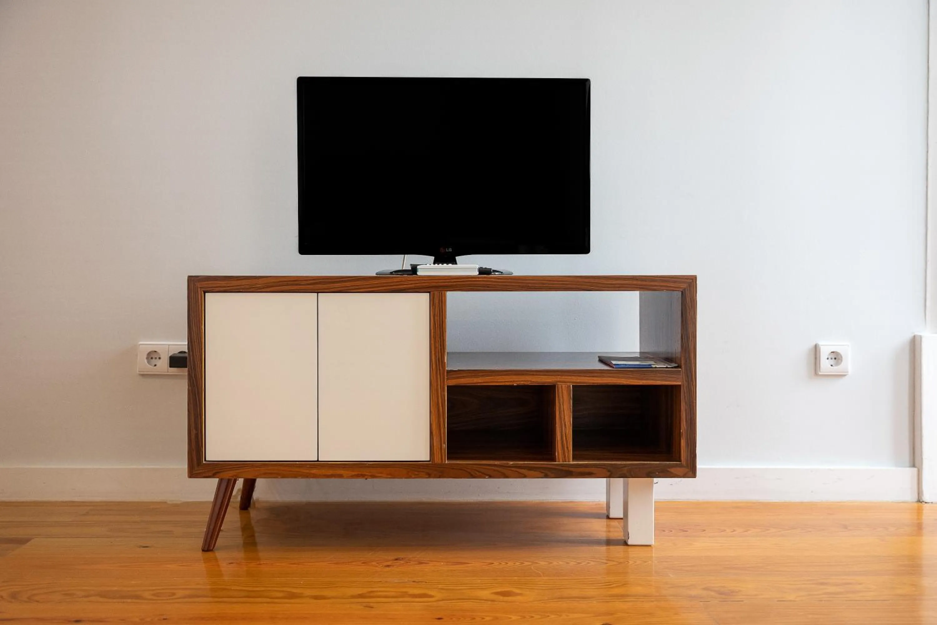 TV and multimedia in Oporto Trendy Apartments