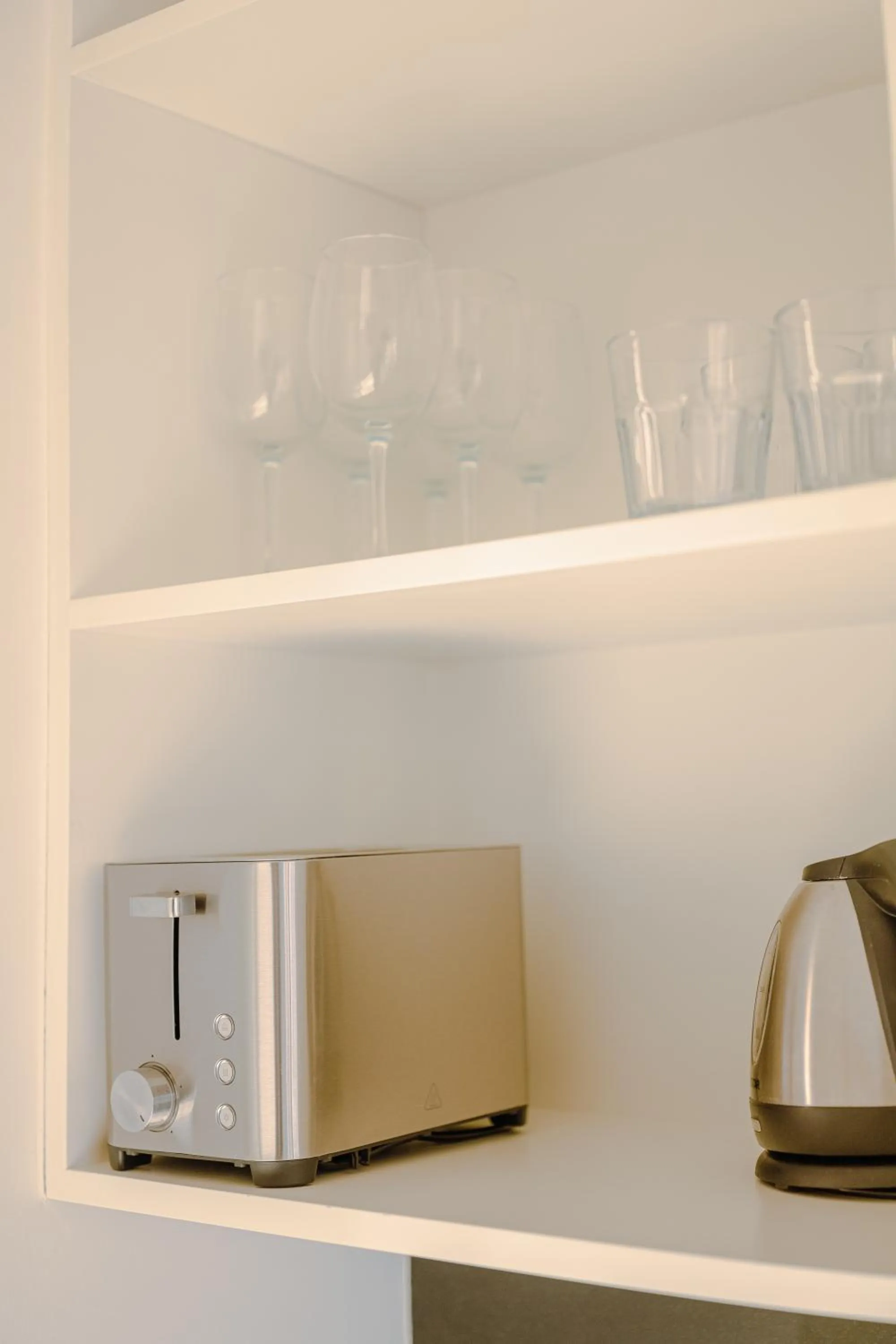 toaster in Oporto Trendy Apartments