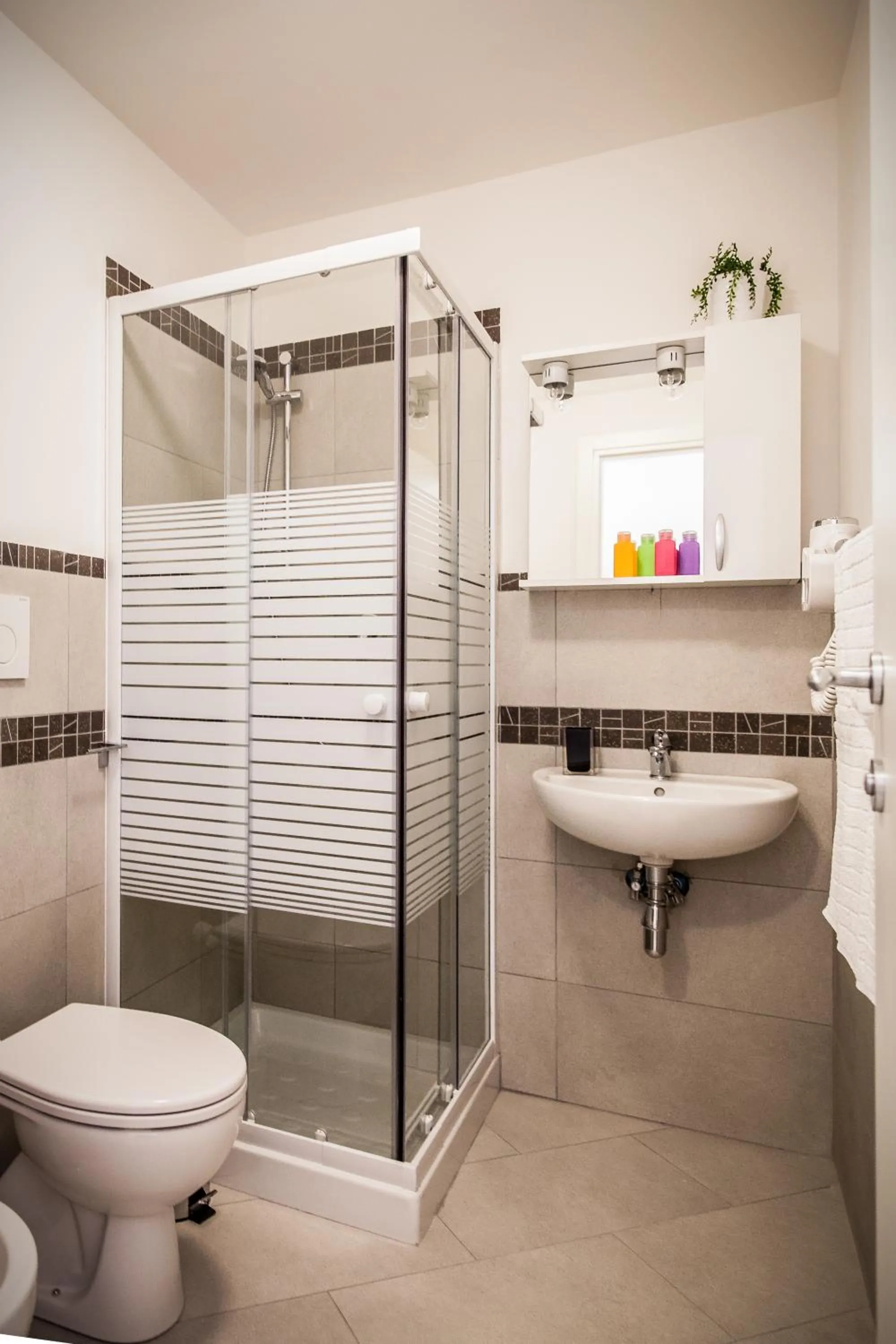 Bathroom in Vatican Rooms Holiday in Rome