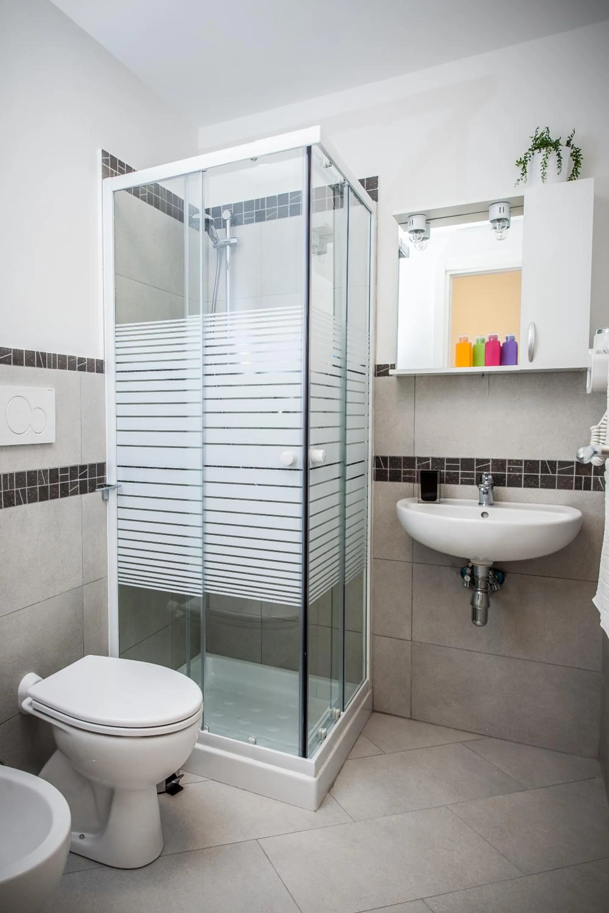 Bathroom in Vatican Rooms Holiday in Rome