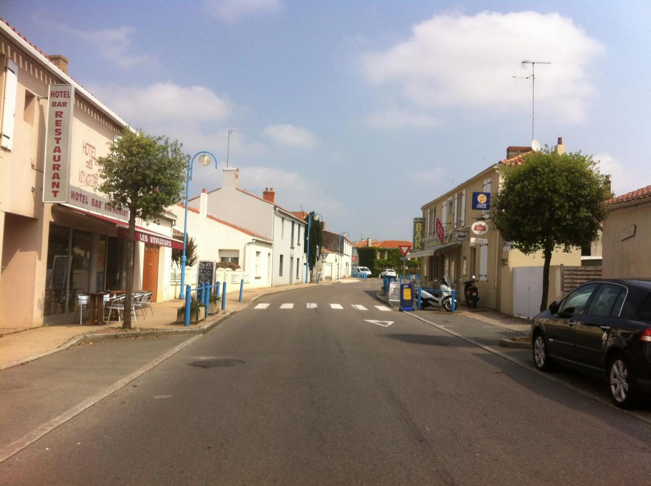 Property building in Les Voyageurs