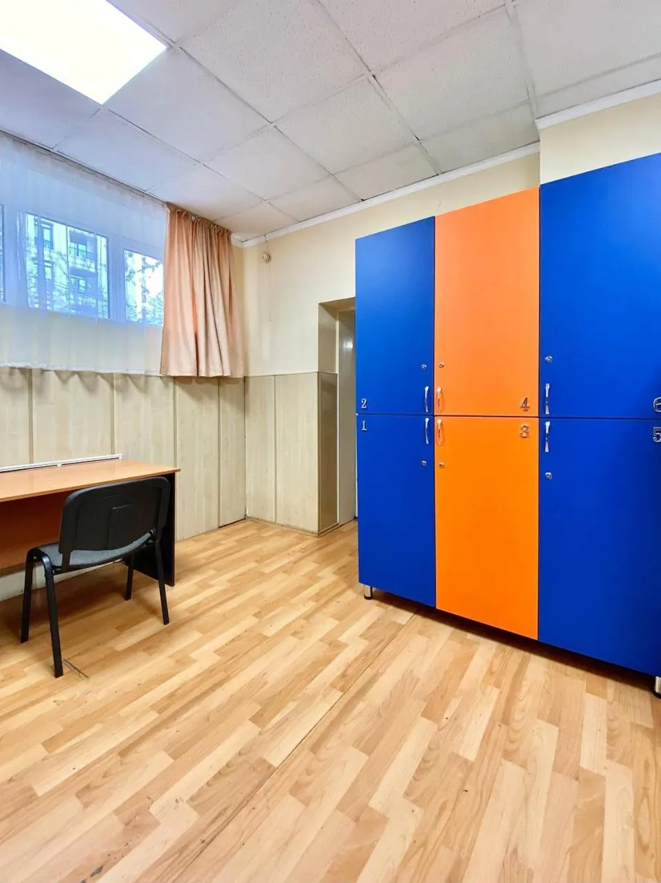 microwave in Alma-Ata Hostel