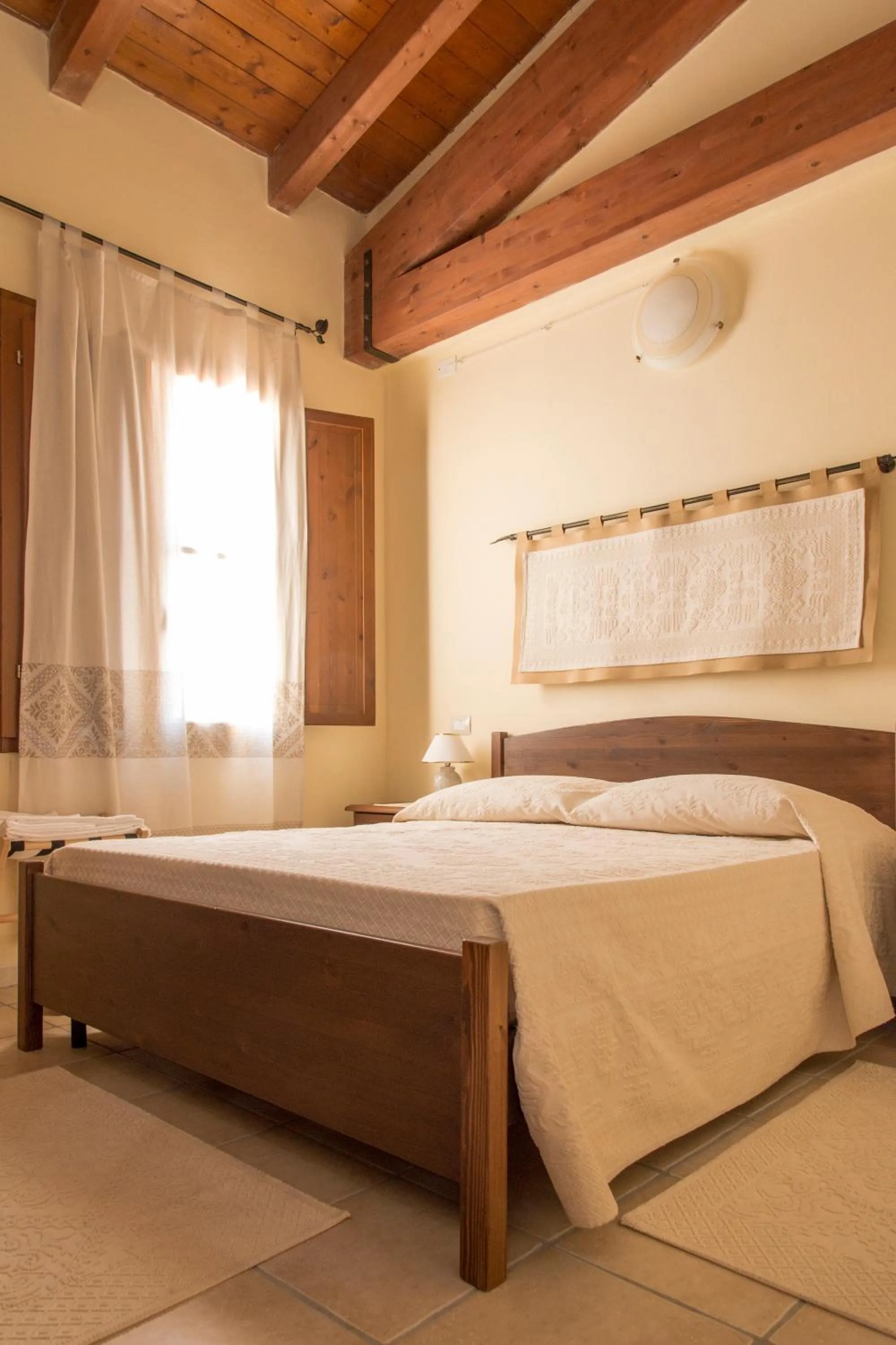 Bed in Albergo Diffuso Il Mandorlo