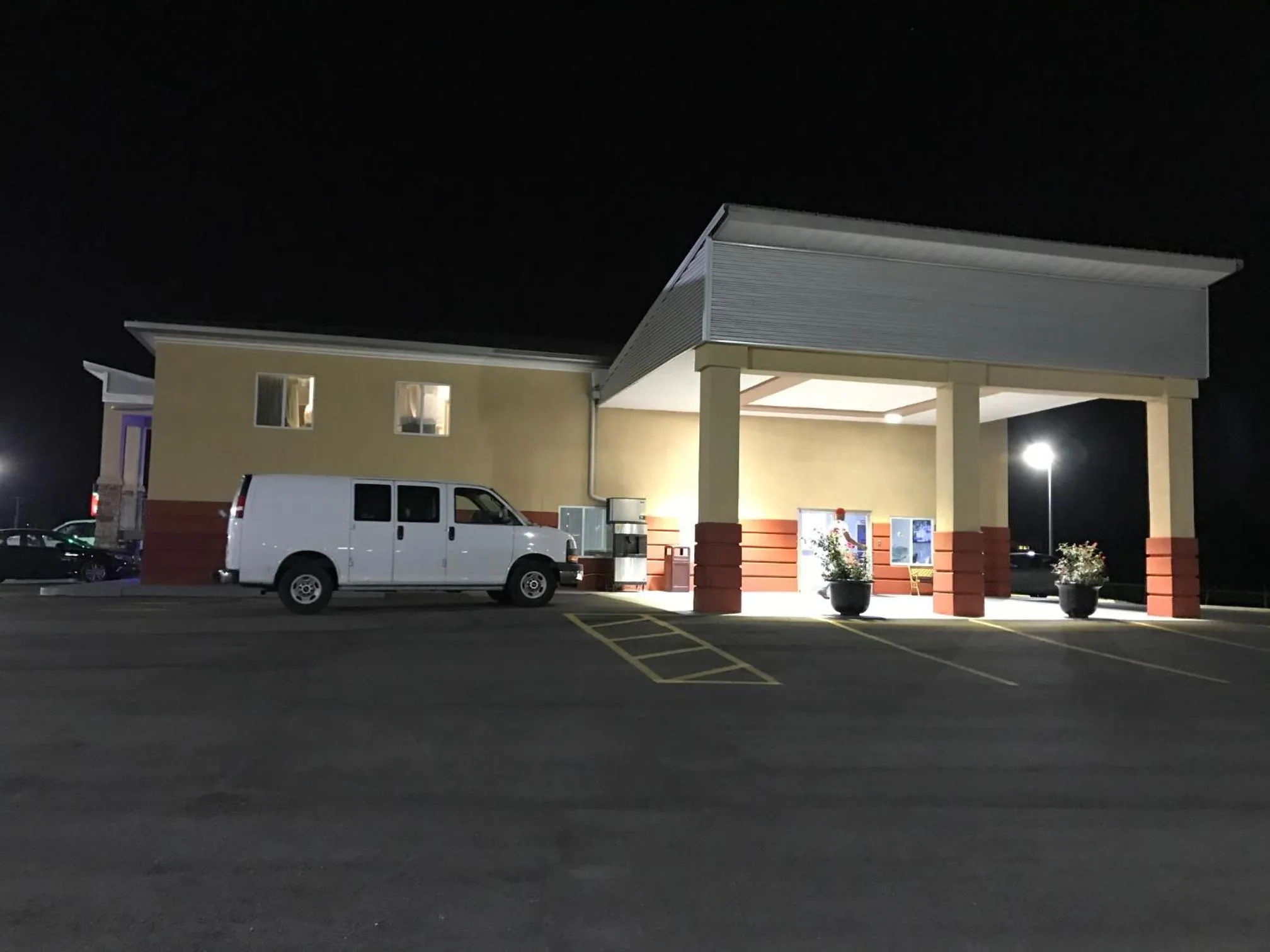 Facade/entrance in Lotus Inn and Suites Nashville