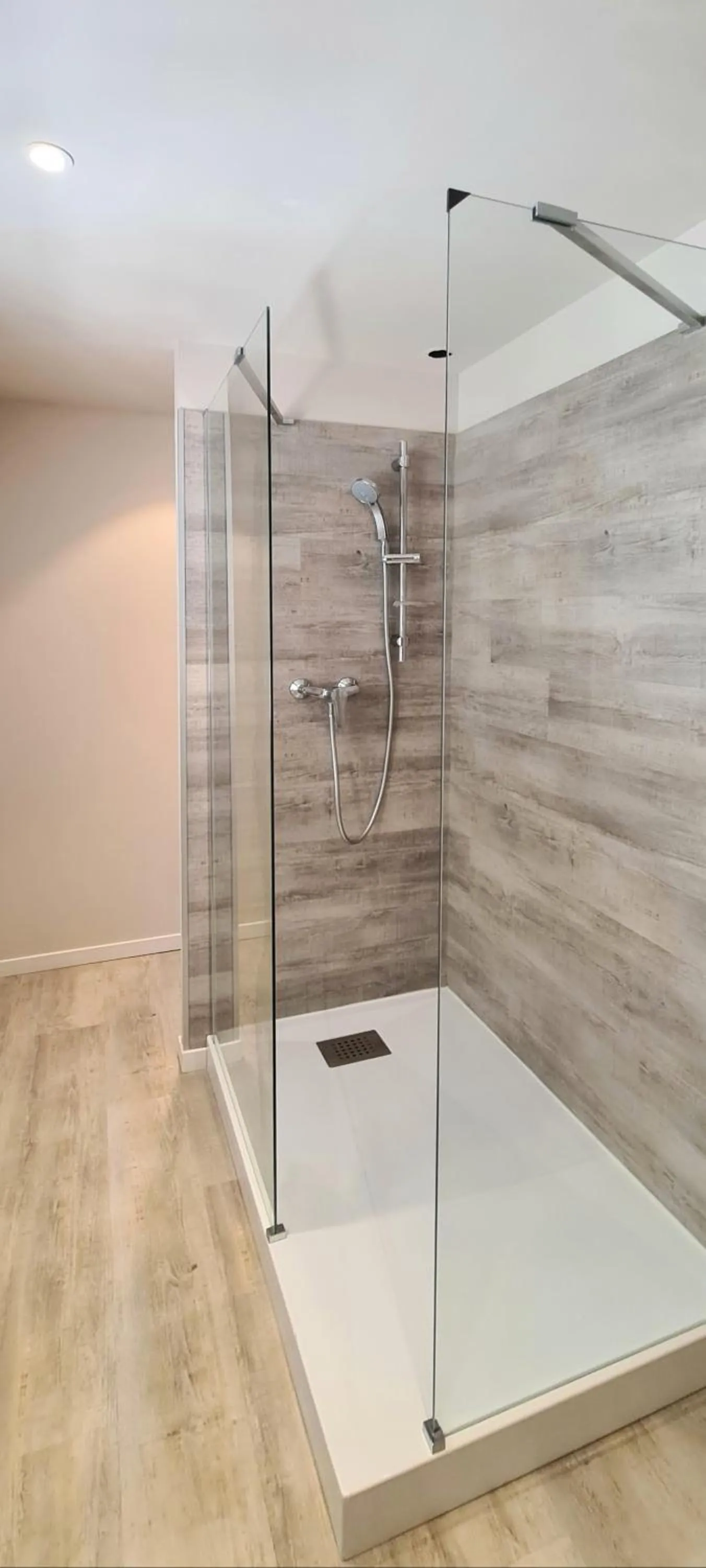 Bathroom in La Résidence Arles Centre