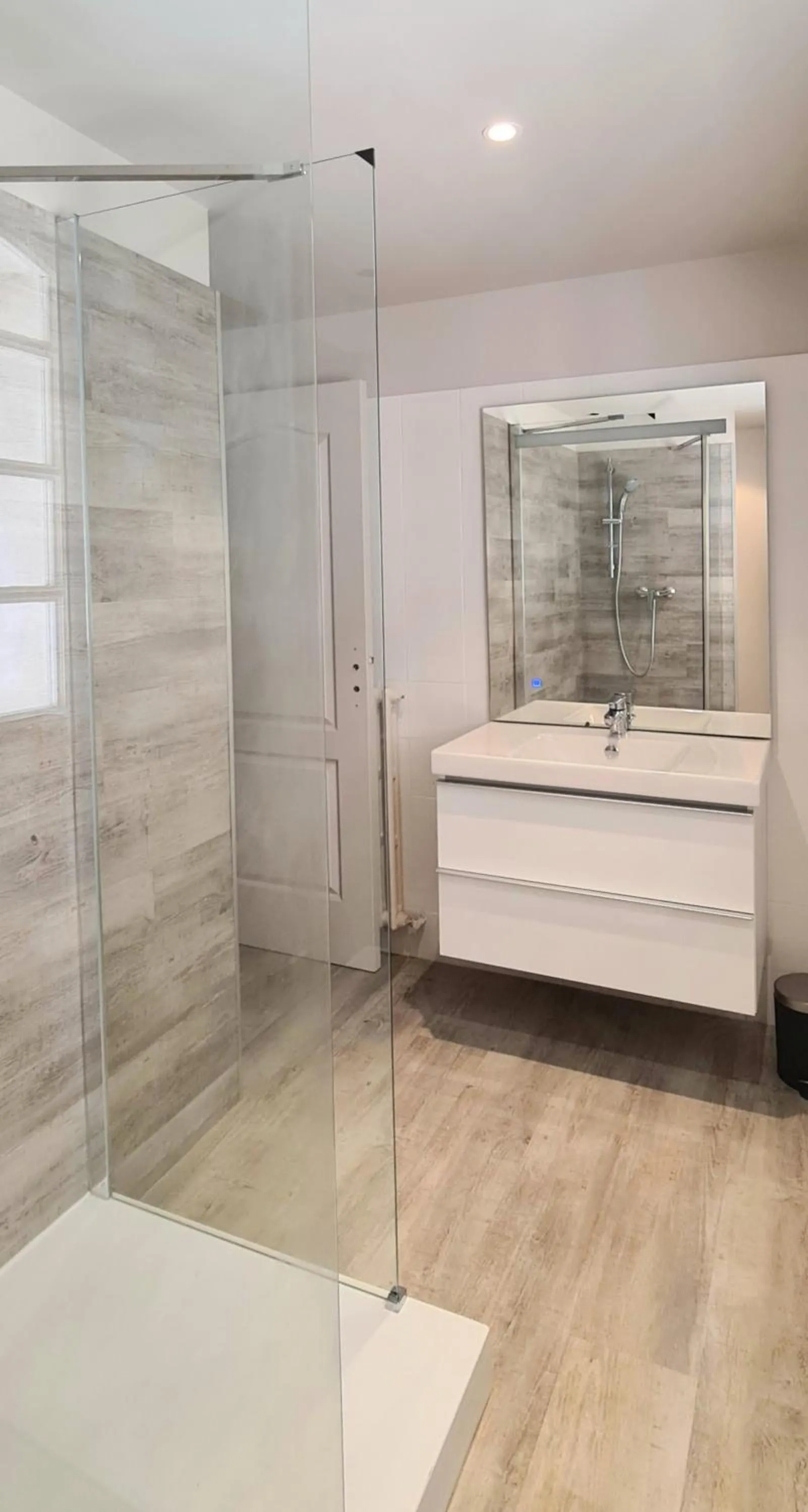 Bathroom in La Résidence Arles Centre