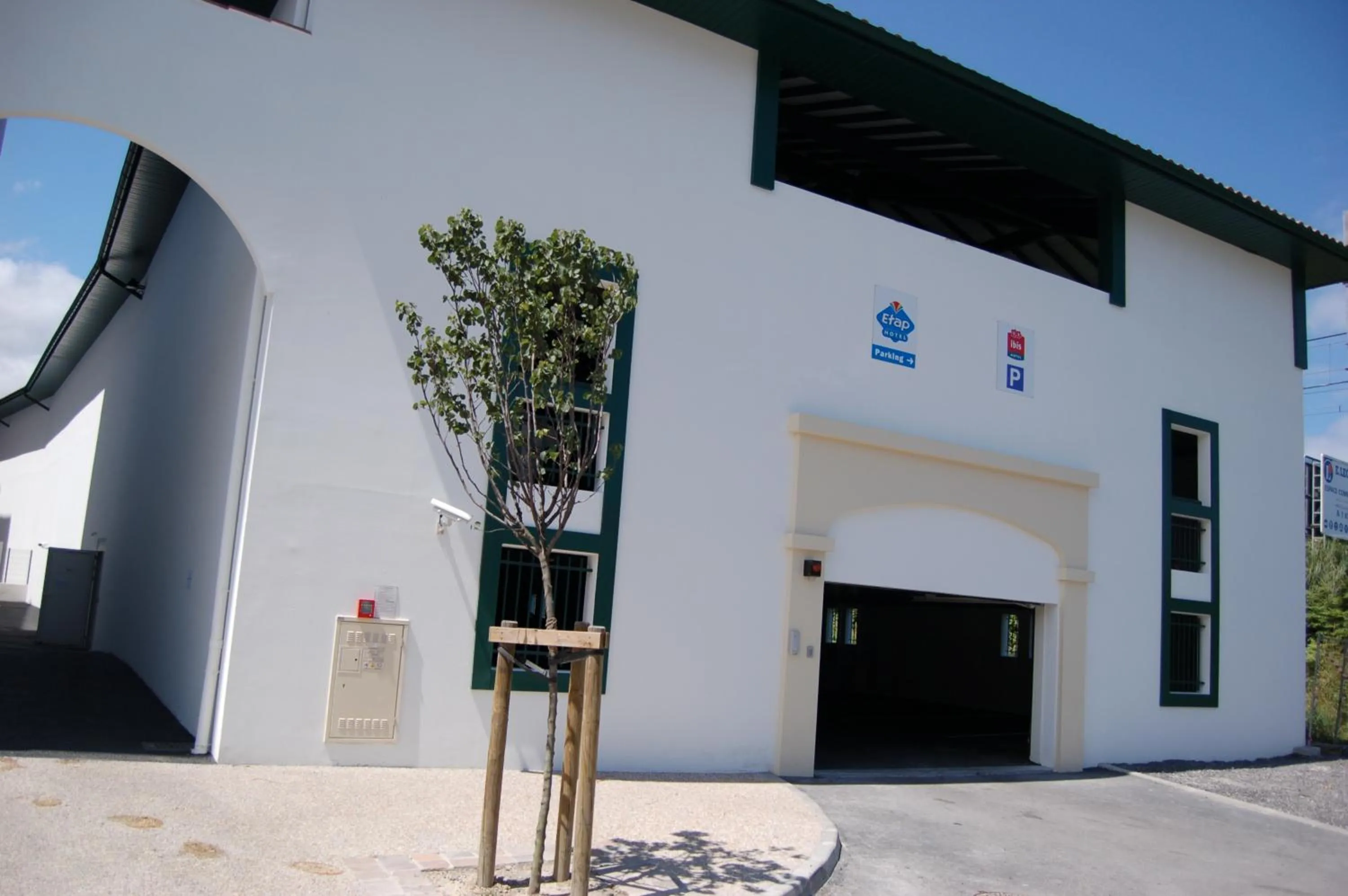 Parking in ibis budget Ciboure St-Jean-Luz