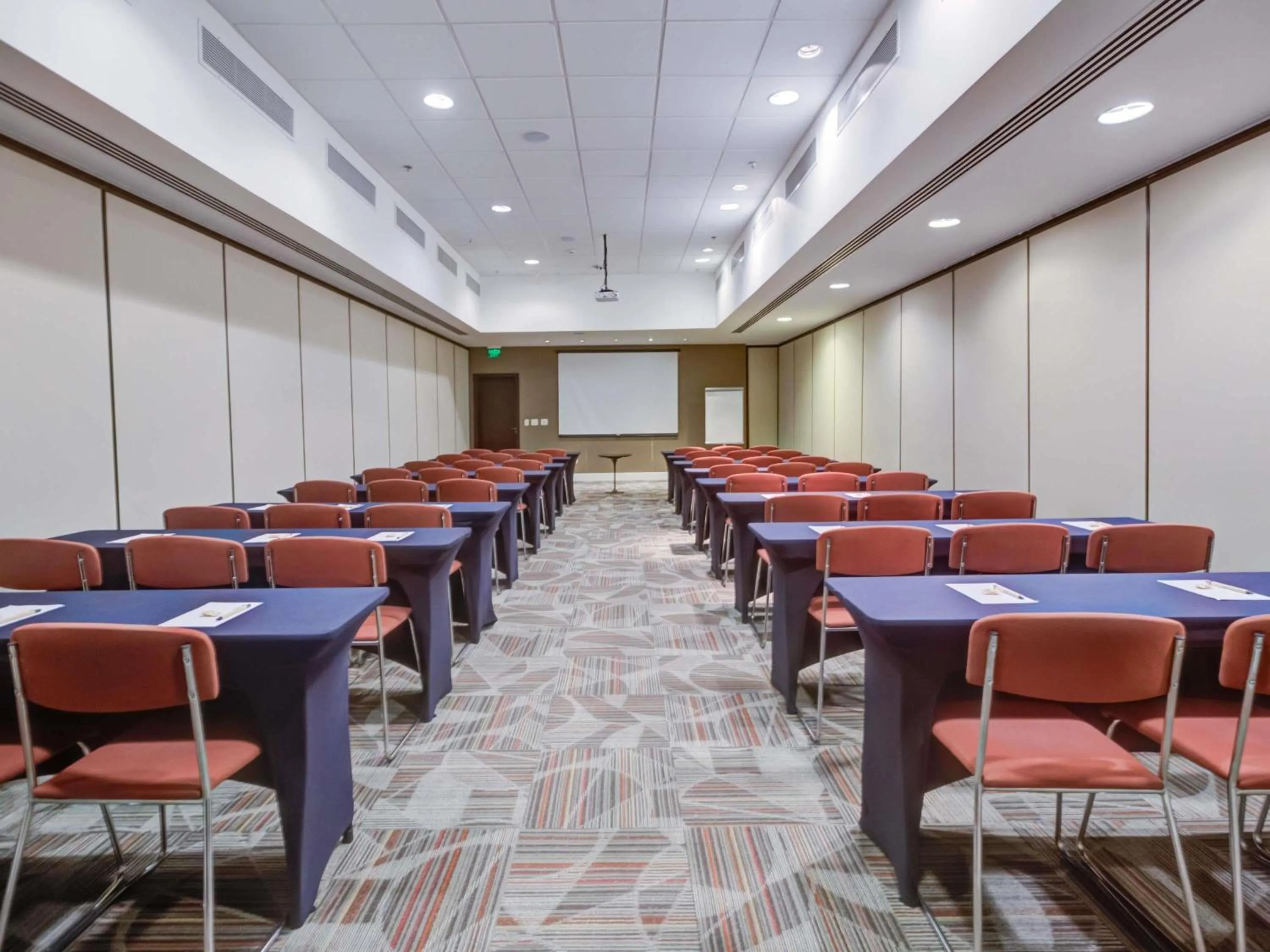Meeting/conference room in Mercure Rio de Janeiro Barra da Tijuca
