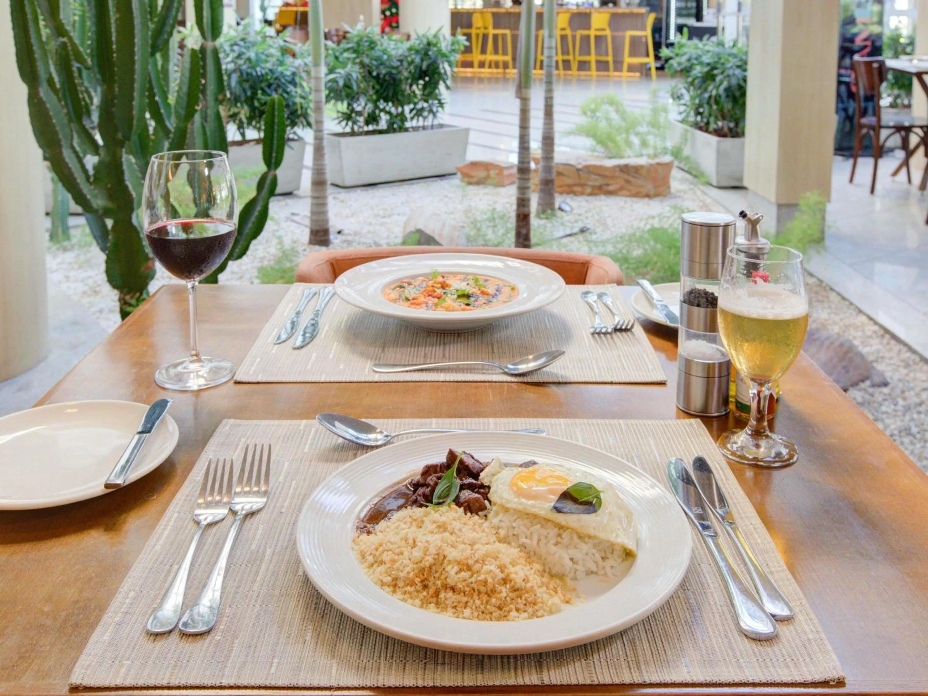 Restaurant/places to eat in Mercure Rio de Janeiro Barra da Tijuca