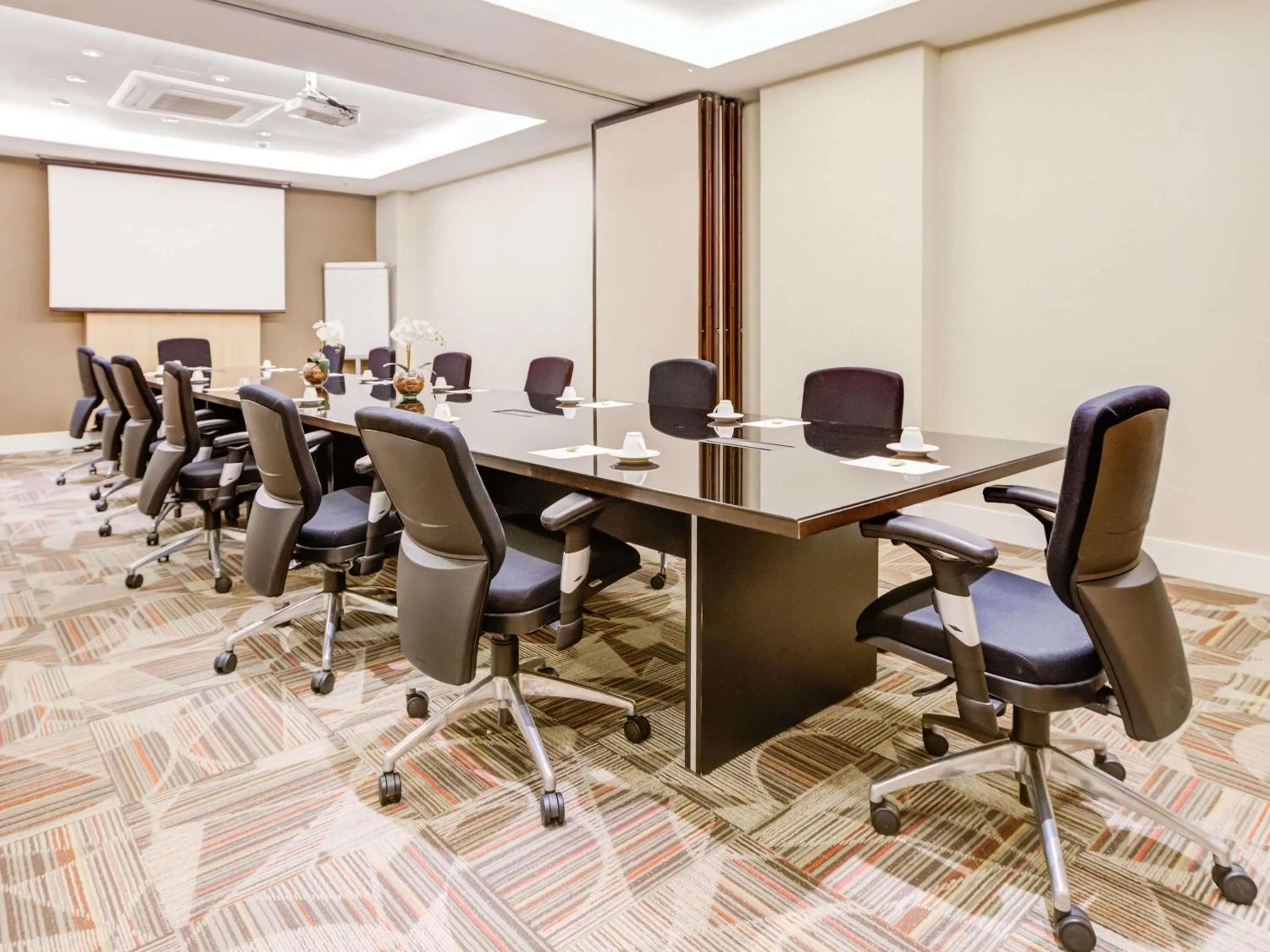 Meeting/conference room in Mercure Rio de Janeiro Barra da Tijuca
