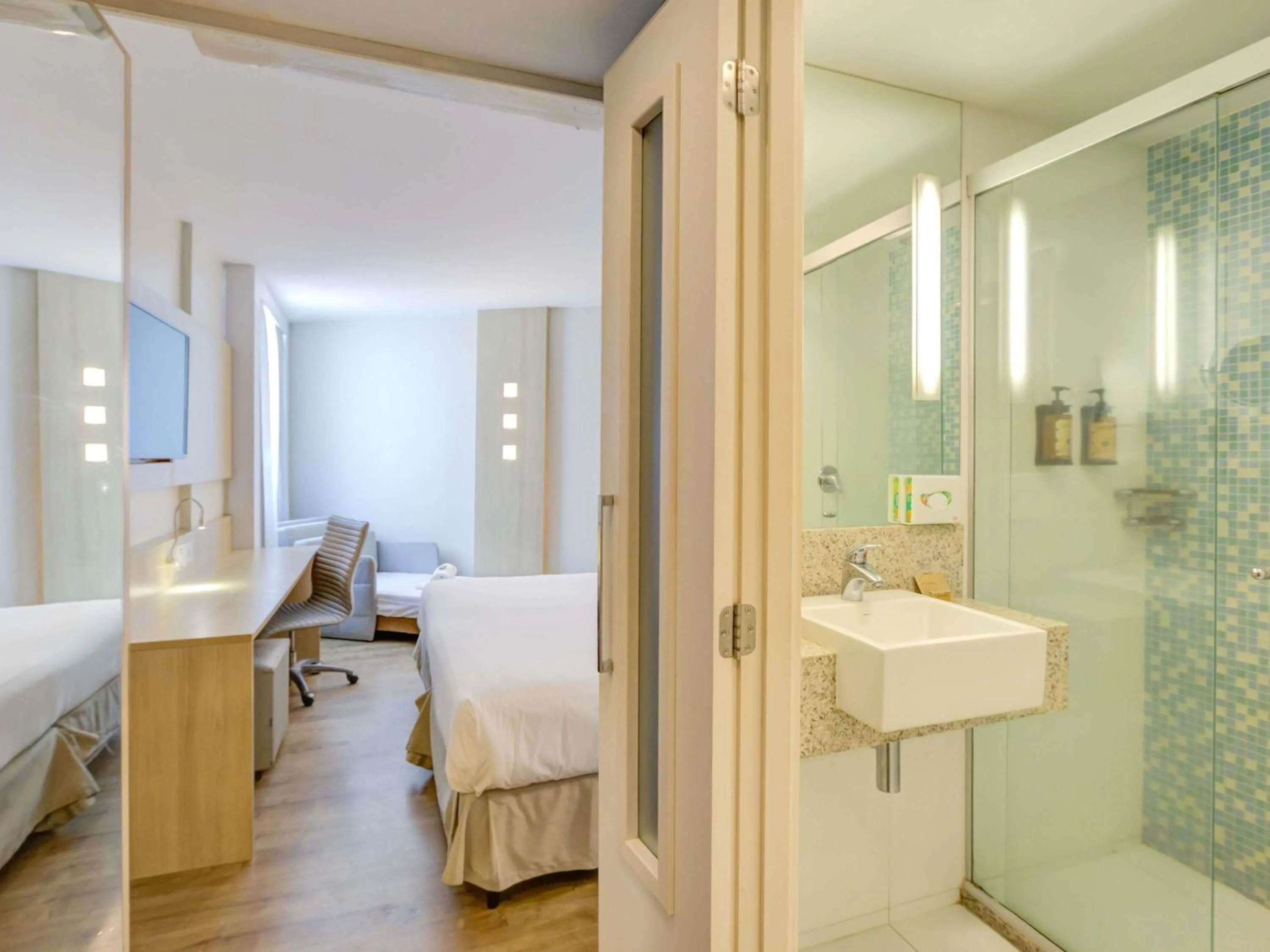 Bedroom, Bed in Mercure Rio de Janeiro Barra da Tijuca