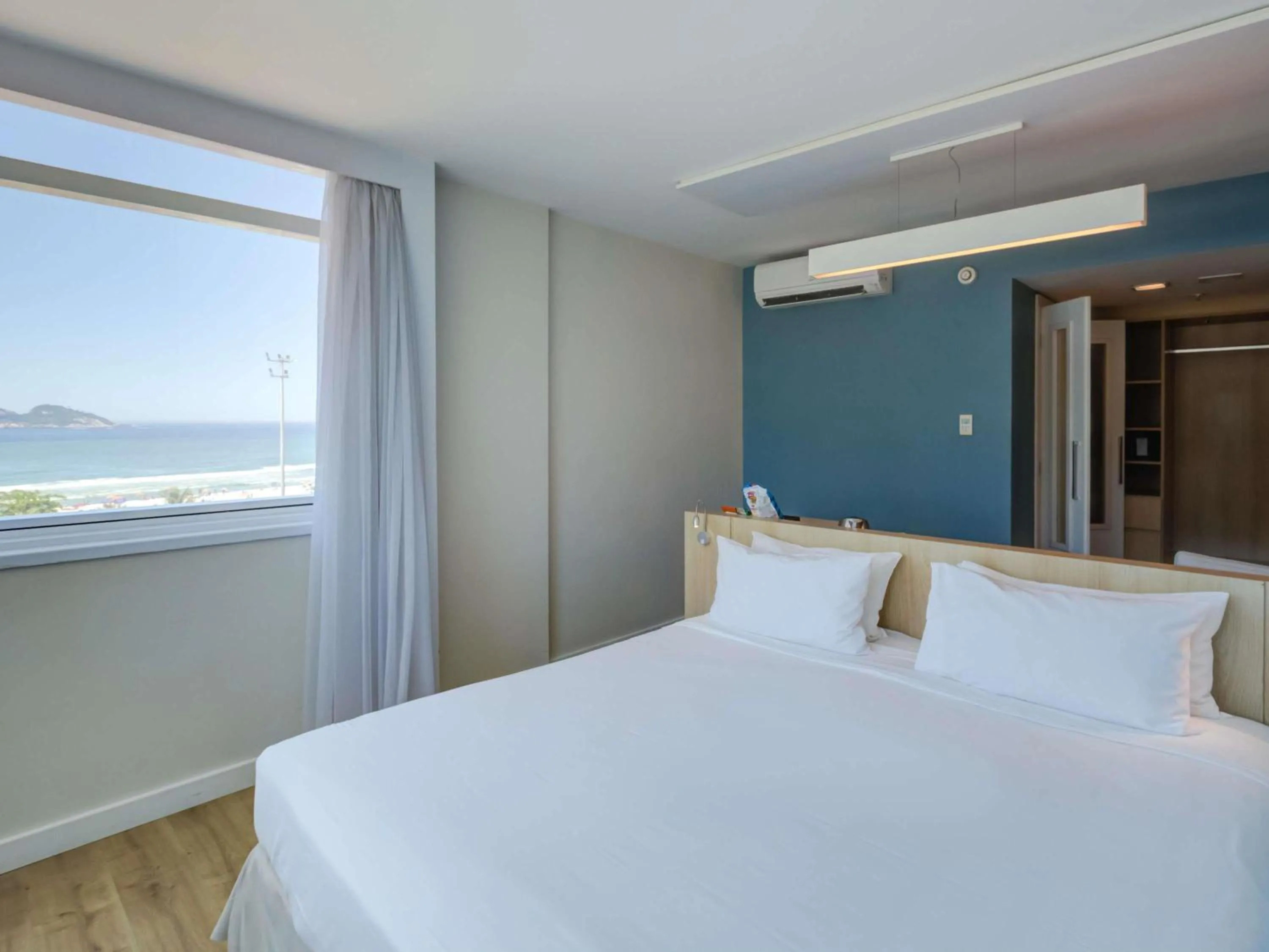 Bedroom, Bed in Mercure Rio de Janeiro Barra da Tijuca