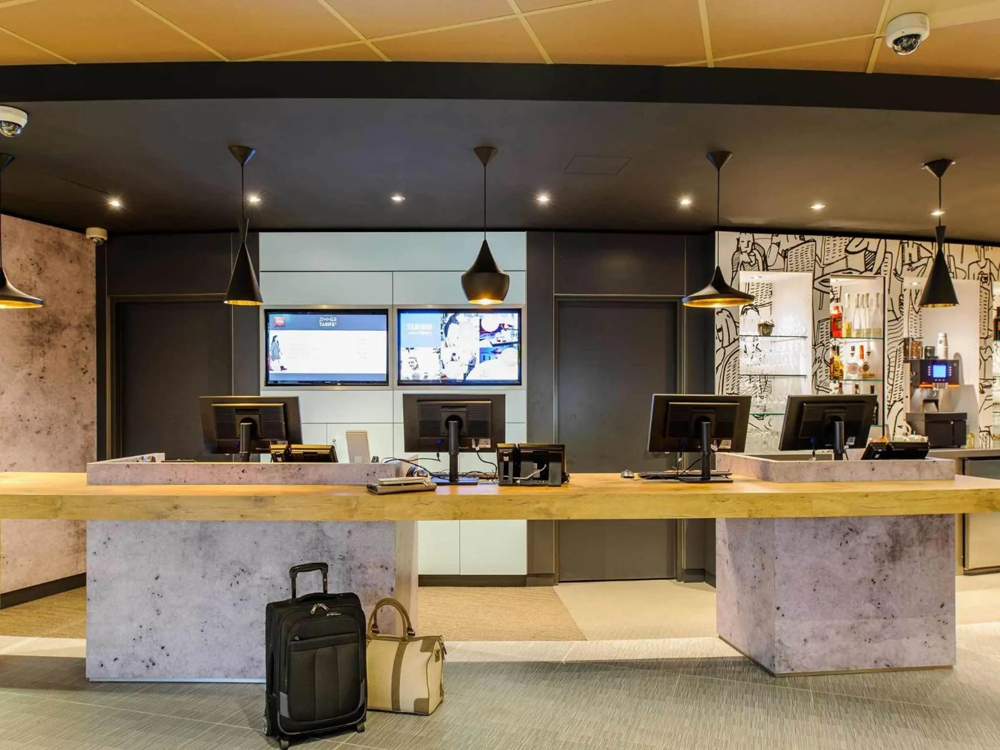 Lobby or reception in Ibis Hamburg City