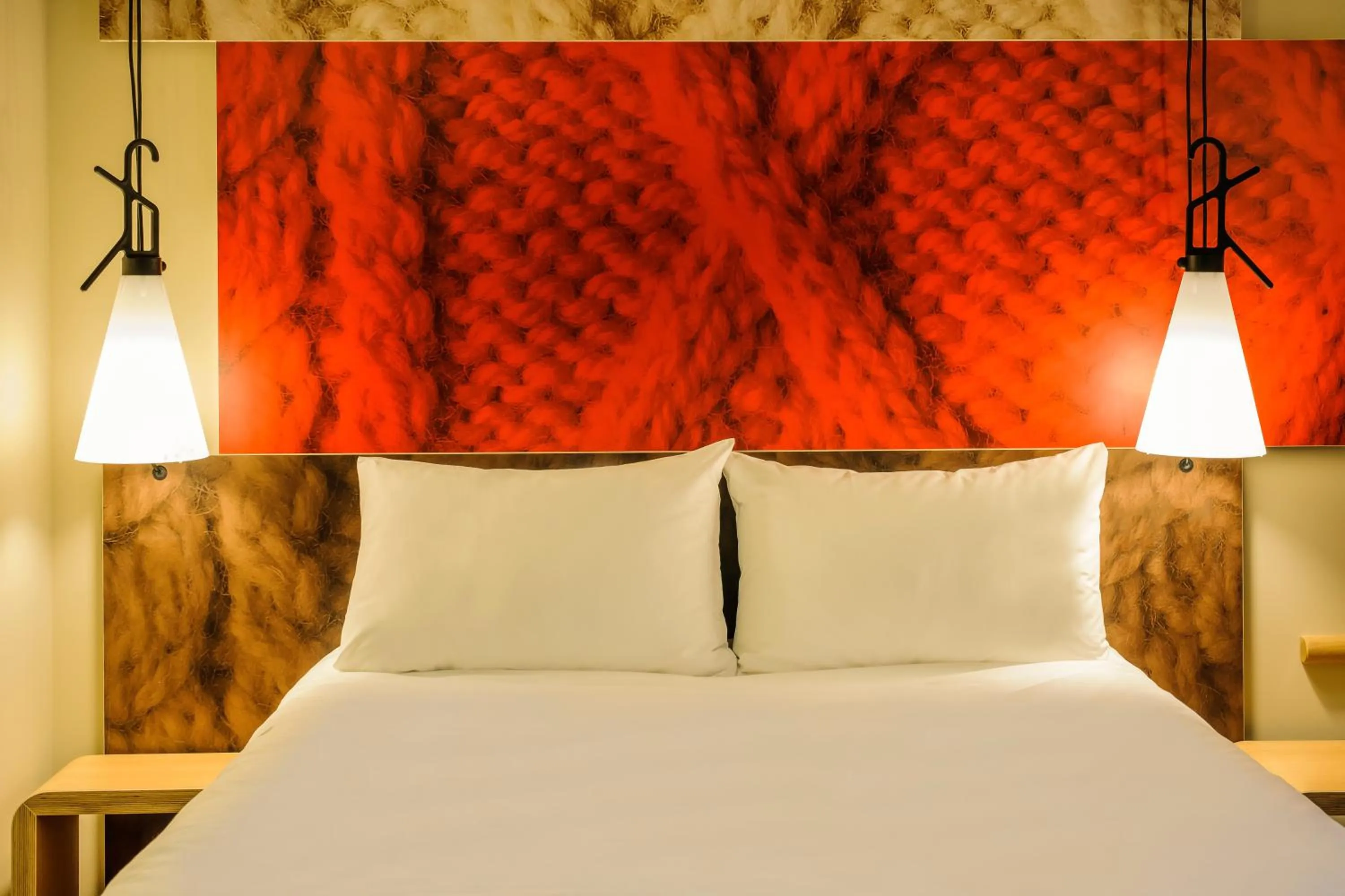 Bed in Ibis Hamburg City