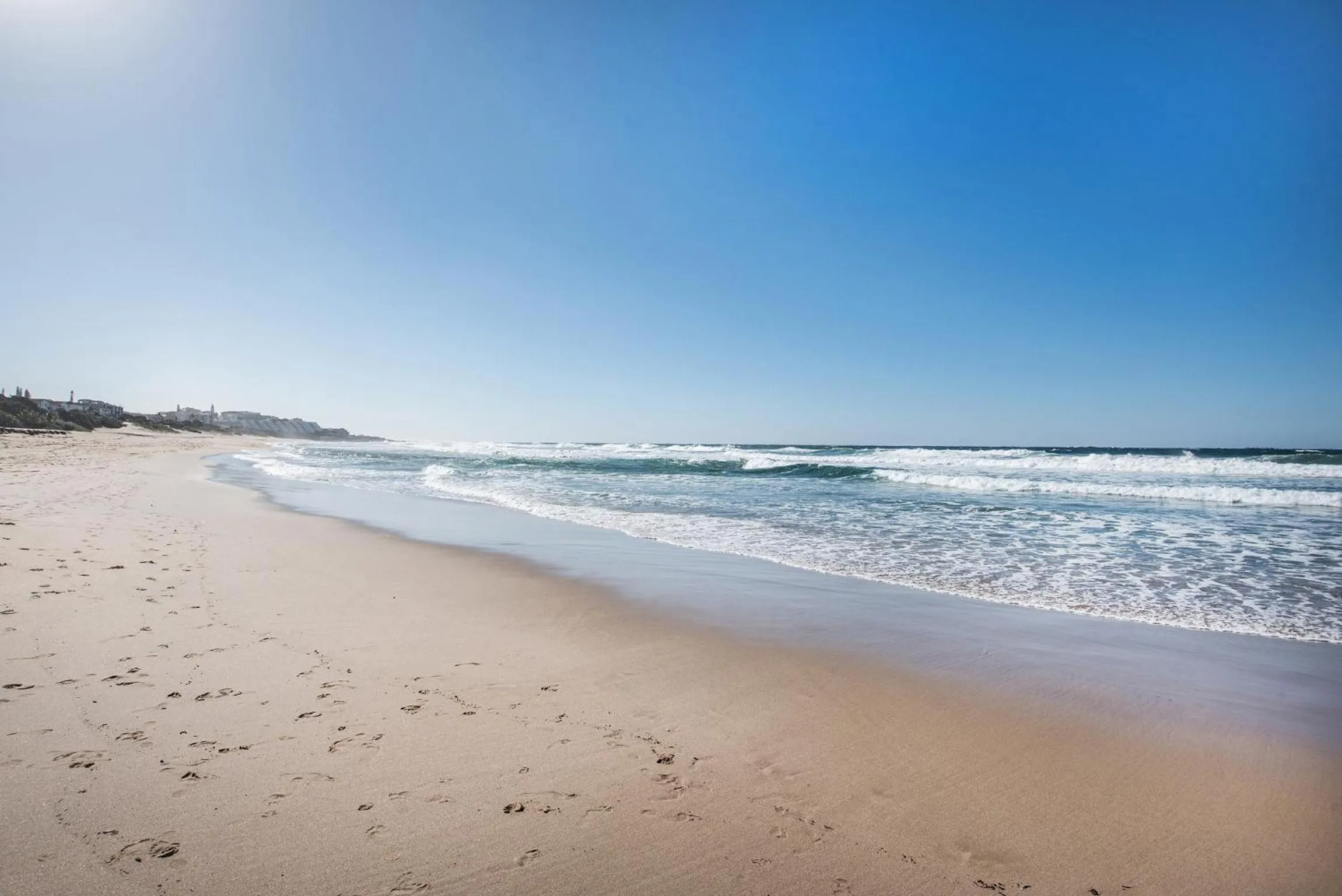 Beach in First Group Margate Sands