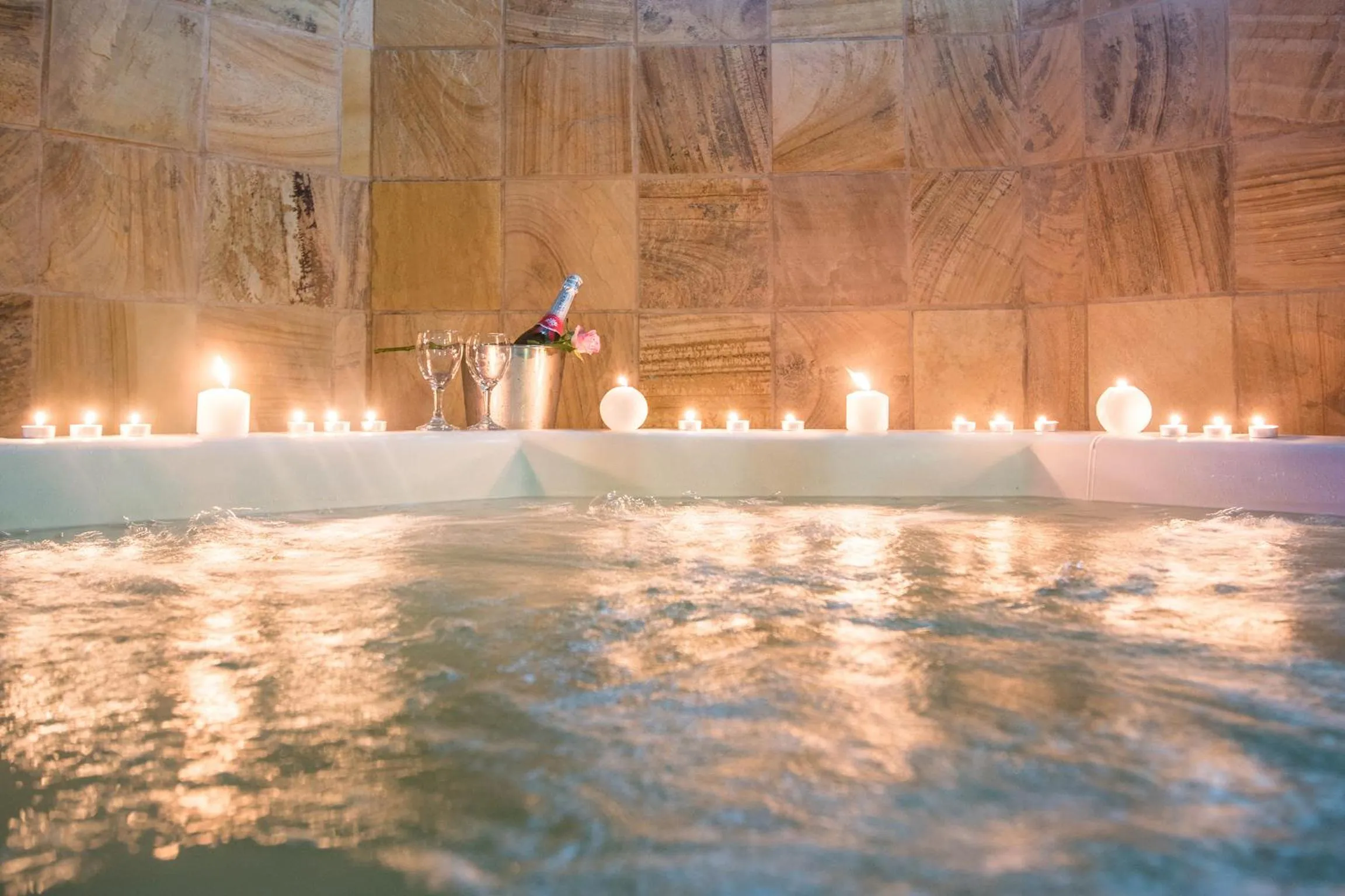 Hot Tub in First Group La Cote D'Azur