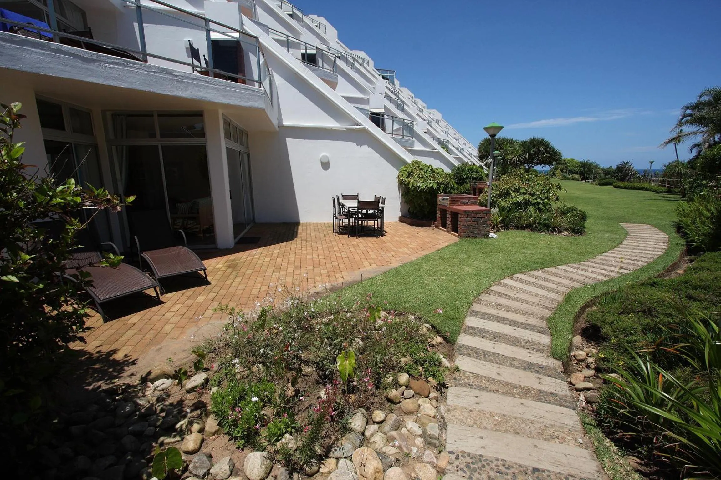 Facade/entrance in First Group La Cote D'Azur