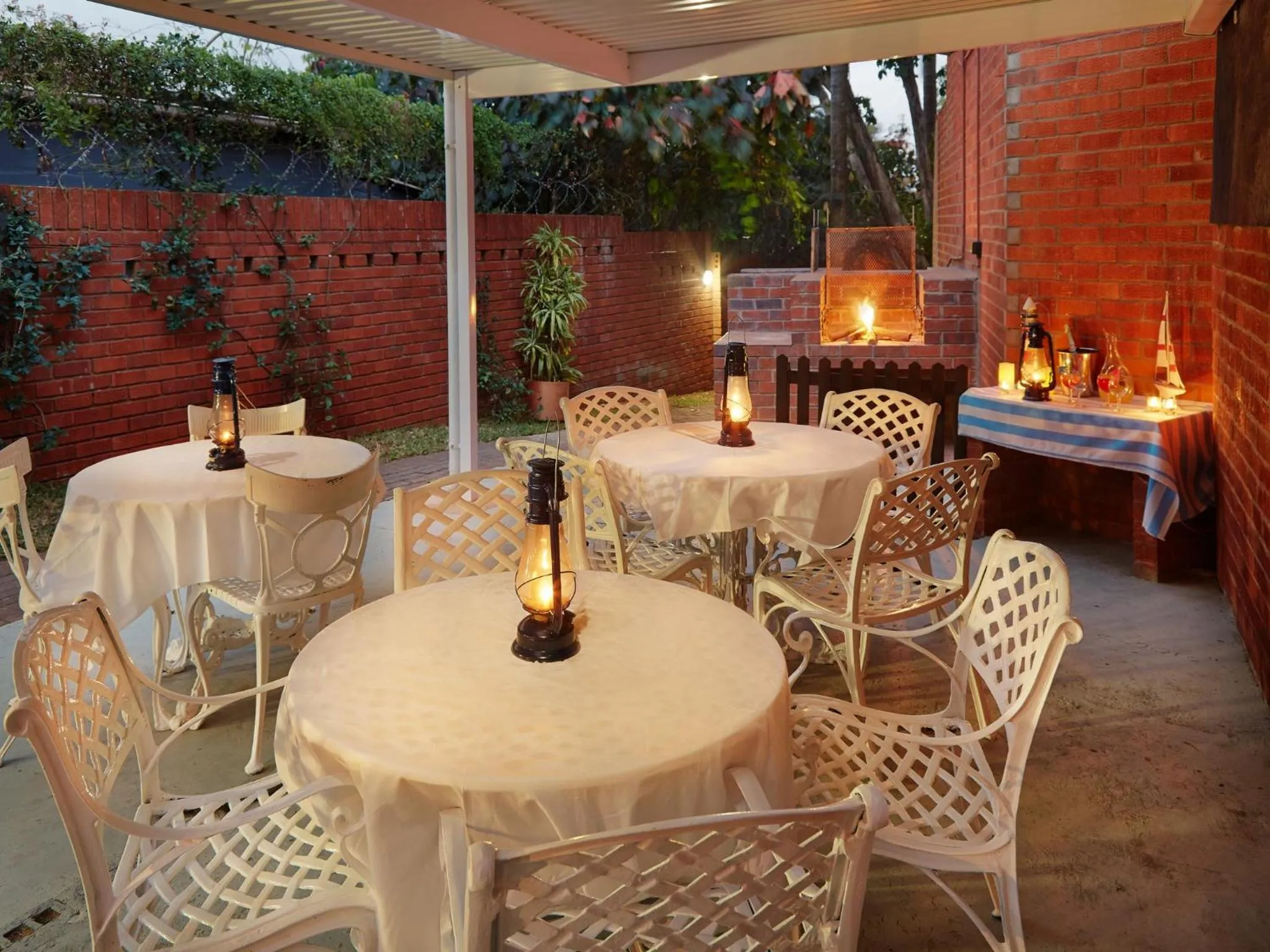 Restaurant/places to eat in Perna Perna Lodge St Lucia