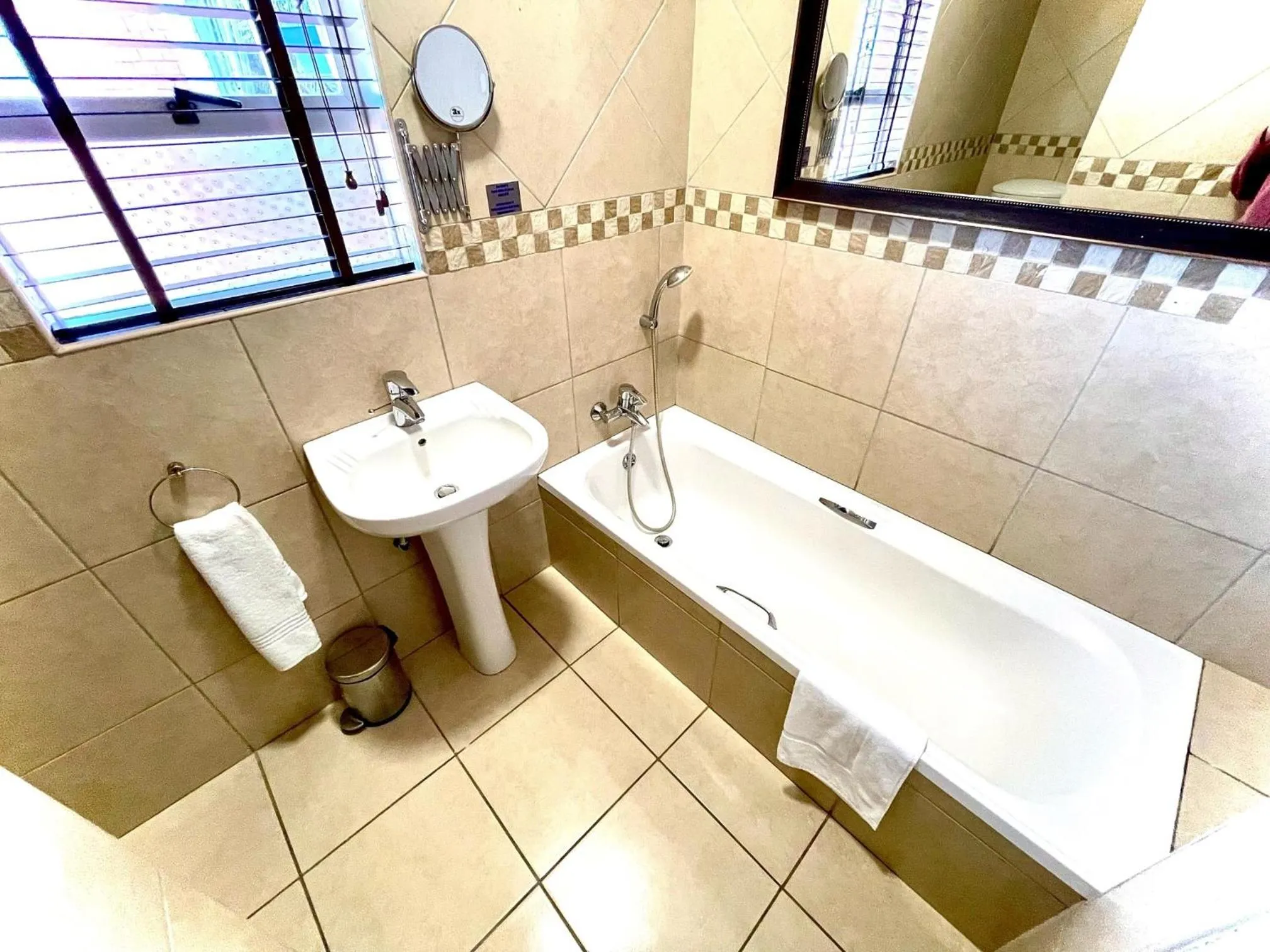 Bathroom in Perna Perna Lodge St Lucia