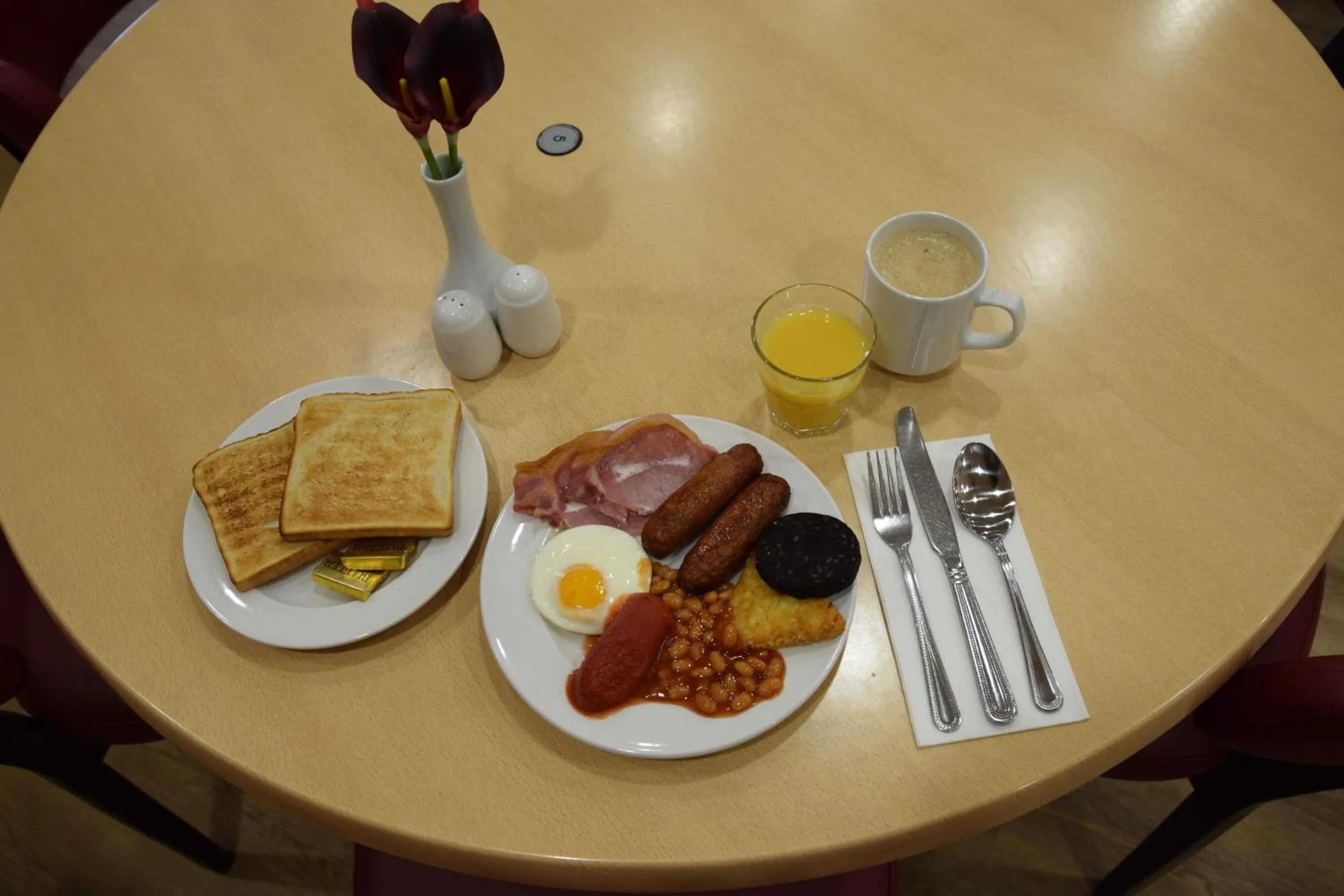 Food in Russ Hill Hotel