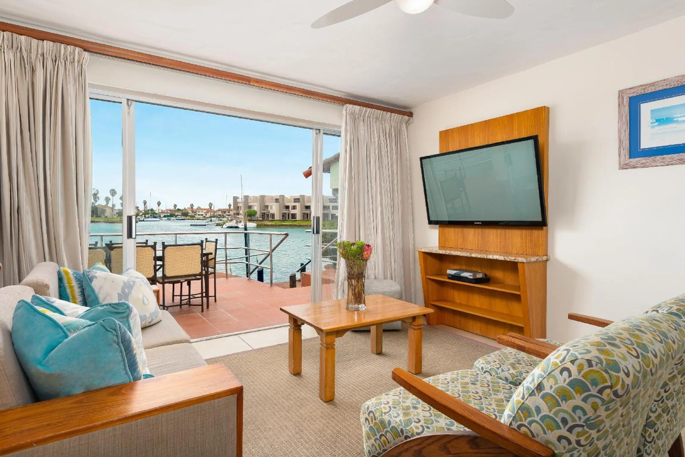 TV and multimedia in First Group Port Owen Marina