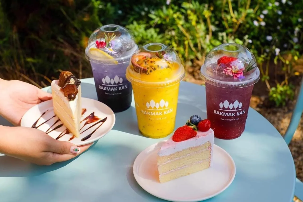 Food and drinks in Rakmak Kan Resort & Cafe