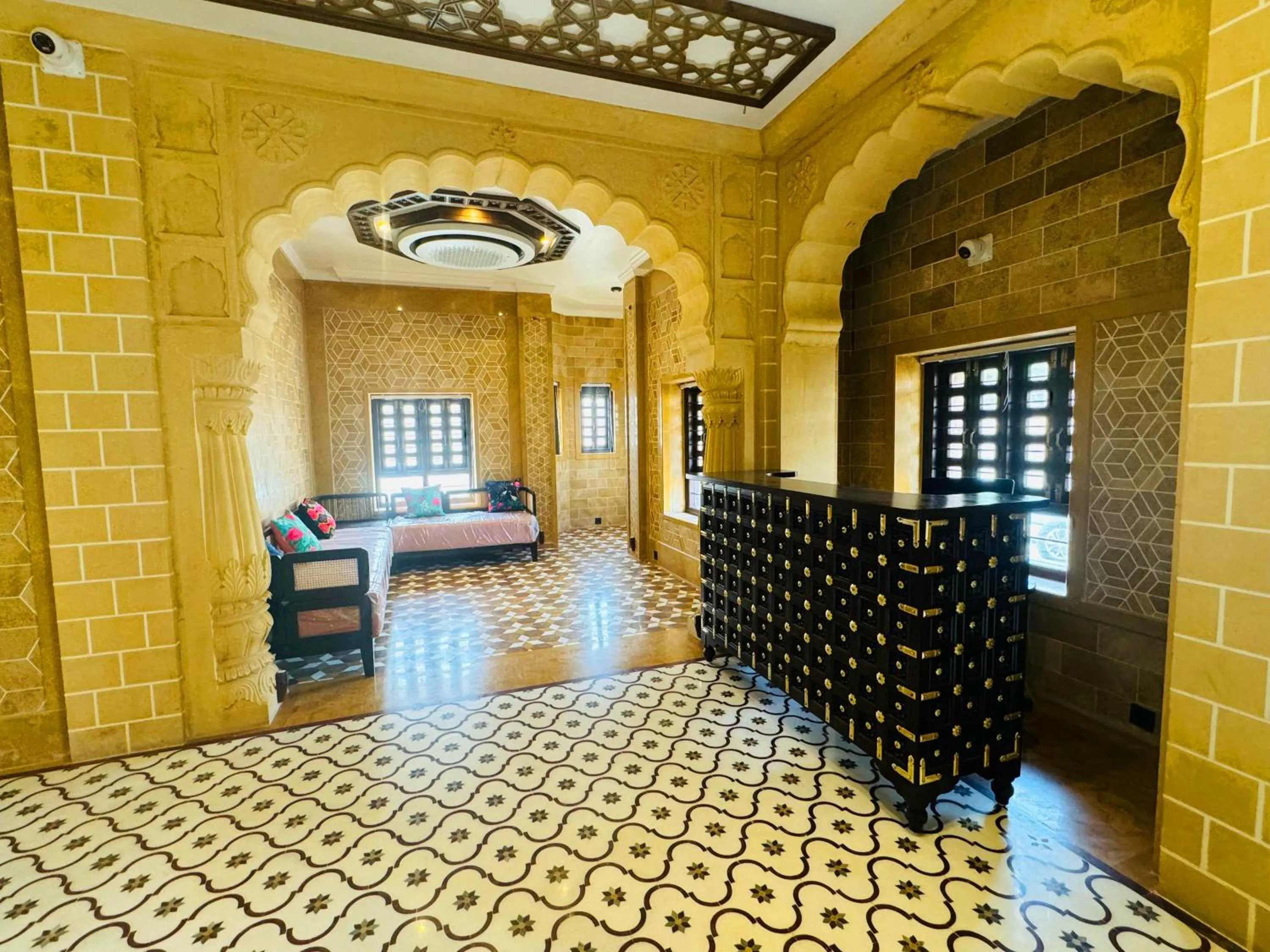 Living room, Bed in Guulab Haveli - Opp Fort