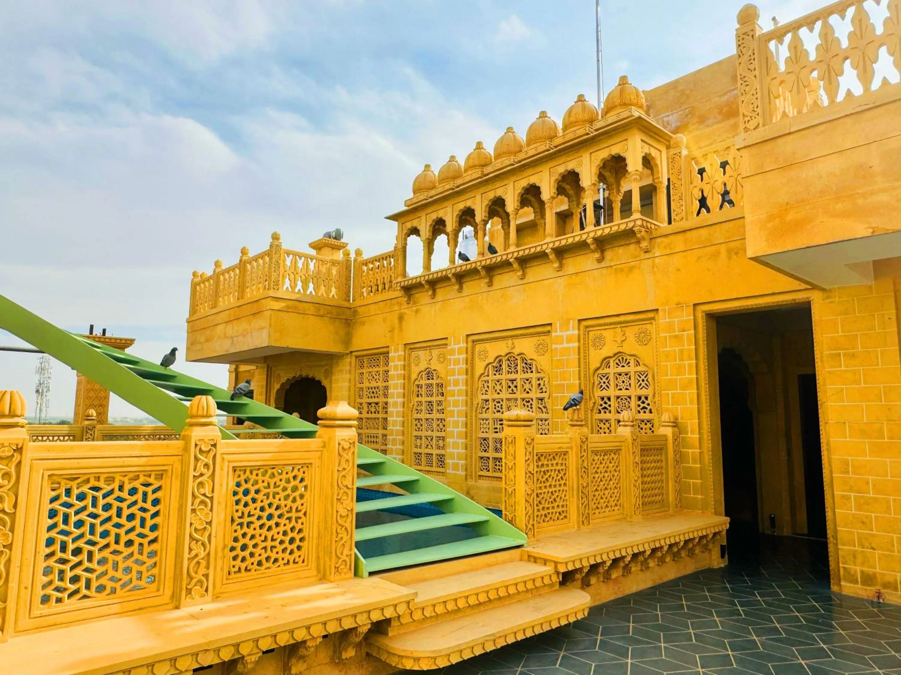 Day in Guulab Haveli - Opp Fort