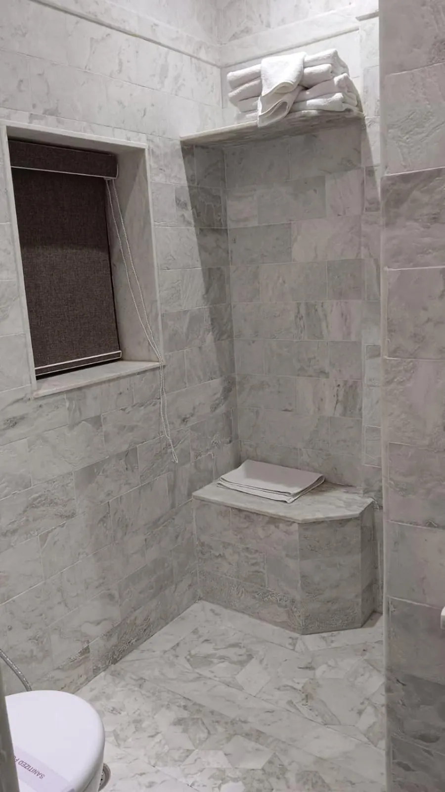 Bathroom in Guulab Haveli - Opp Fort