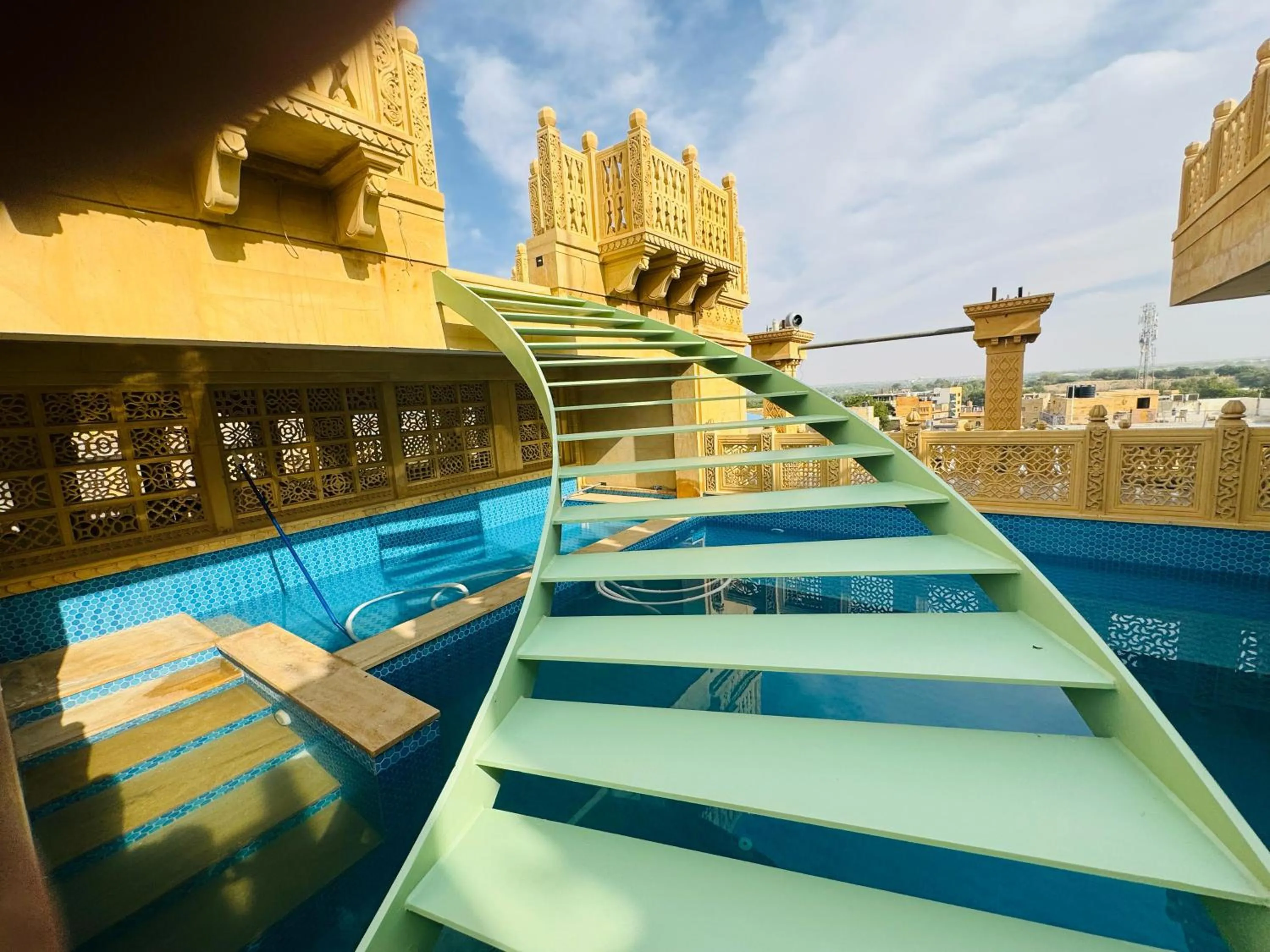 Pool view in Guulab Haveli - Opp Fort