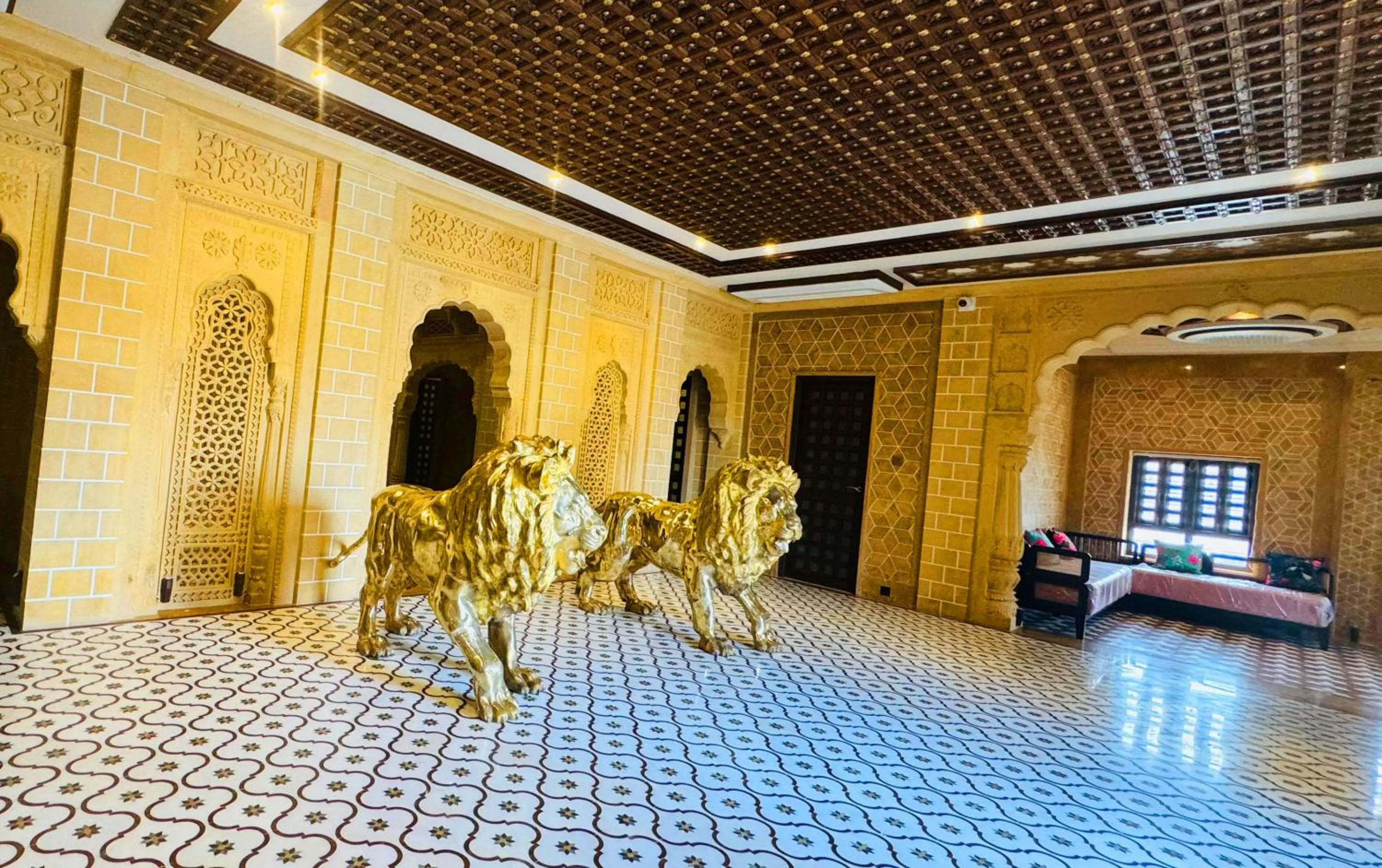 Facade/entrance in Guulab Haveli - Opp Fort