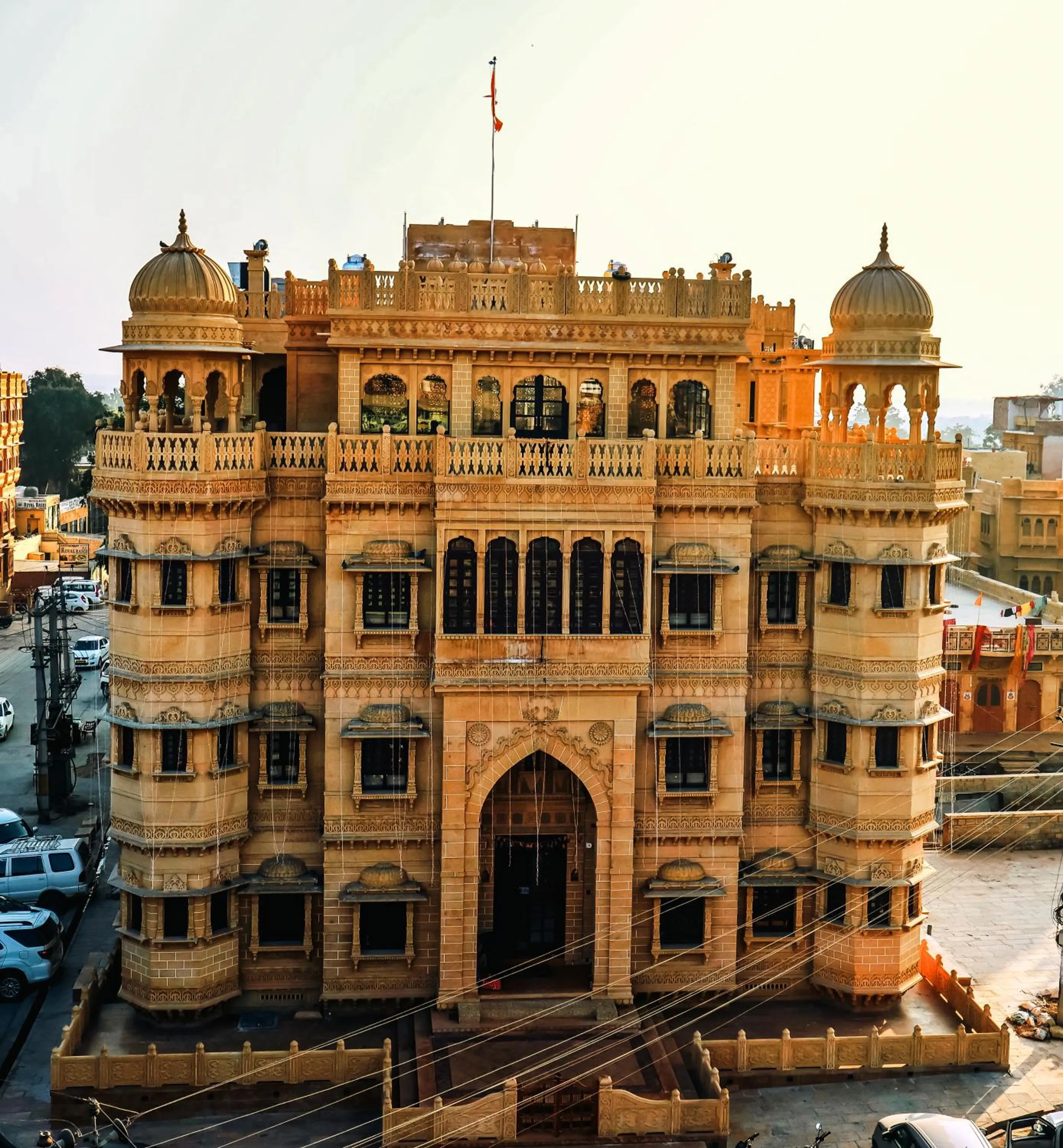 Property building in Guulab Haveli - Opp Fort