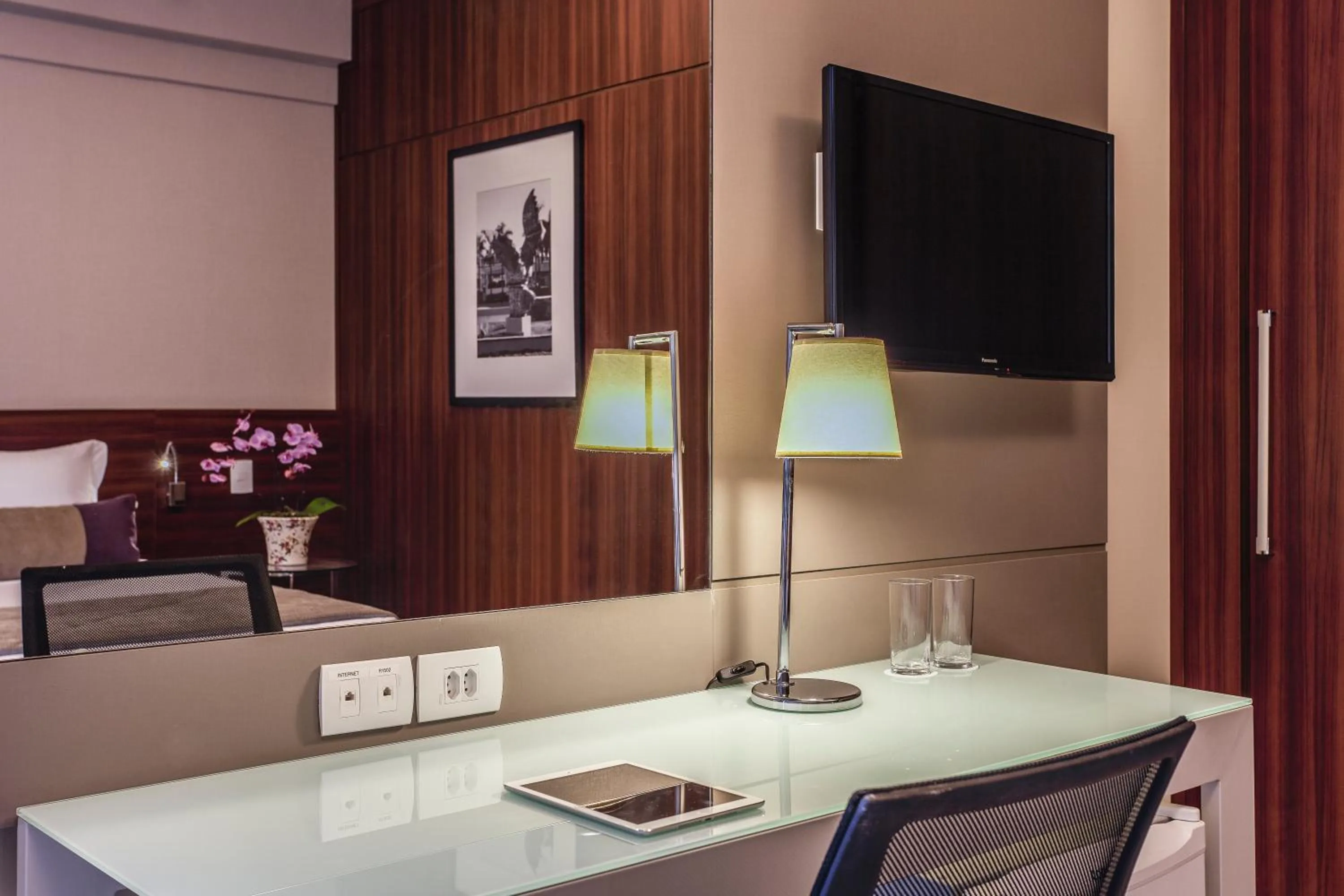 Decorative detail in Blue Tree Towers Bauru