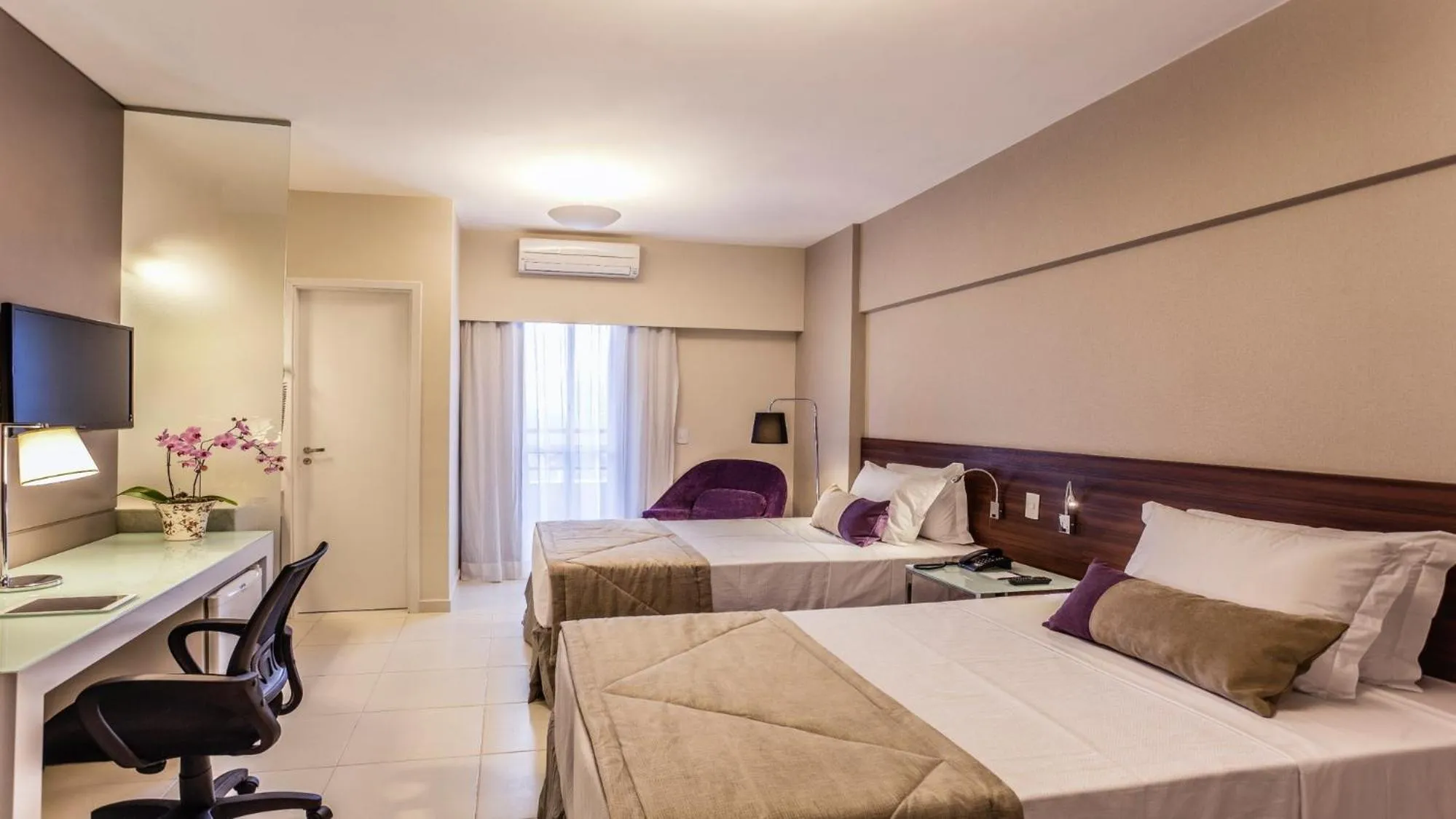 Bed in Blue Tree Towers Bauru