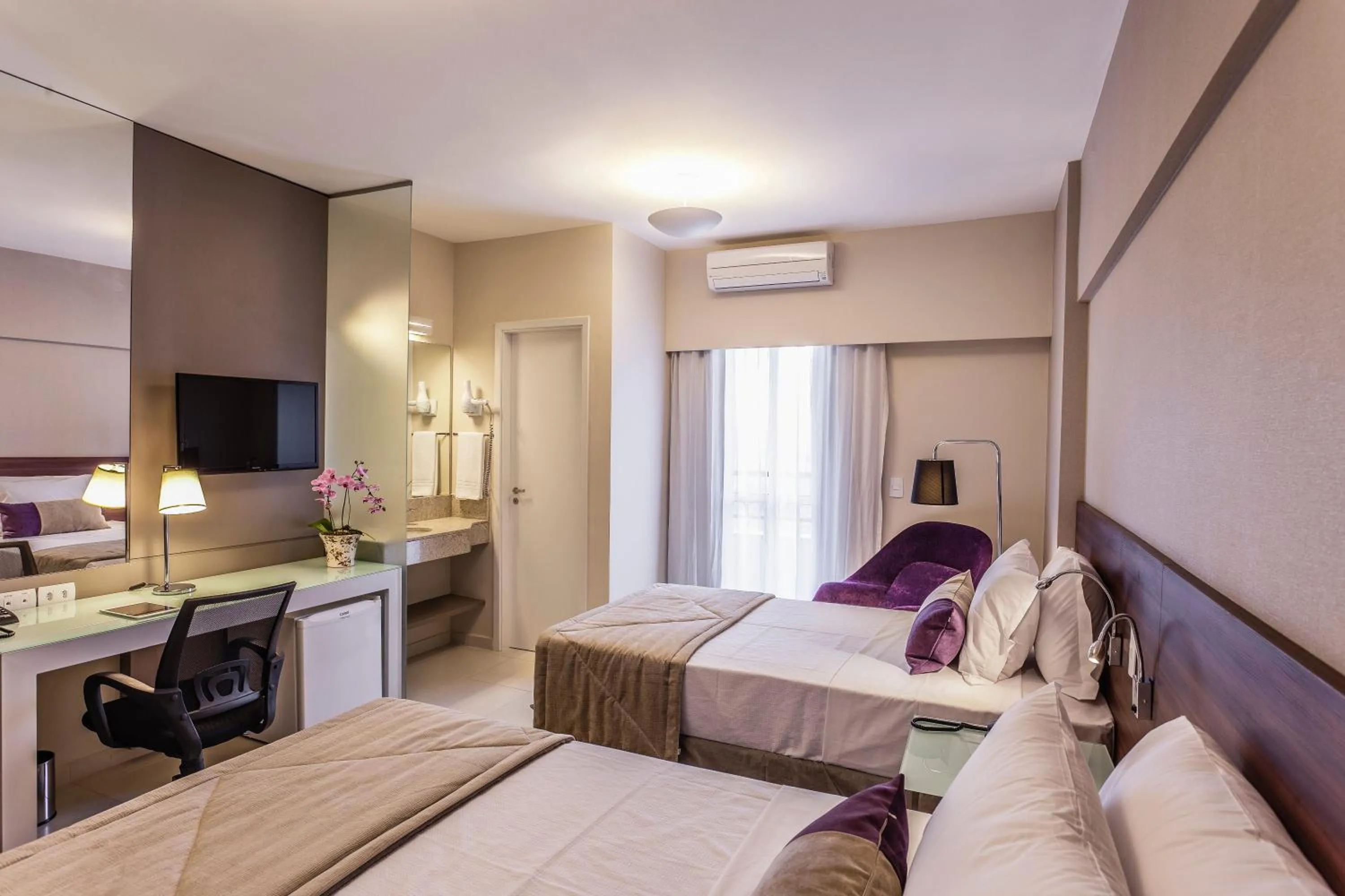 TV and multimedia, Bed in Blue Tree Towers Bauru