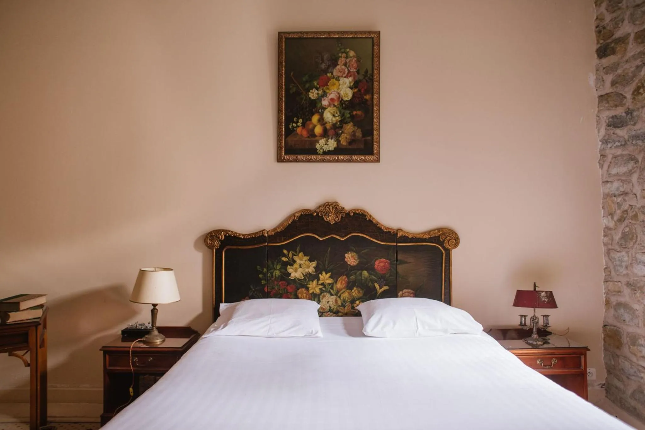 Bed in Château de Bournel